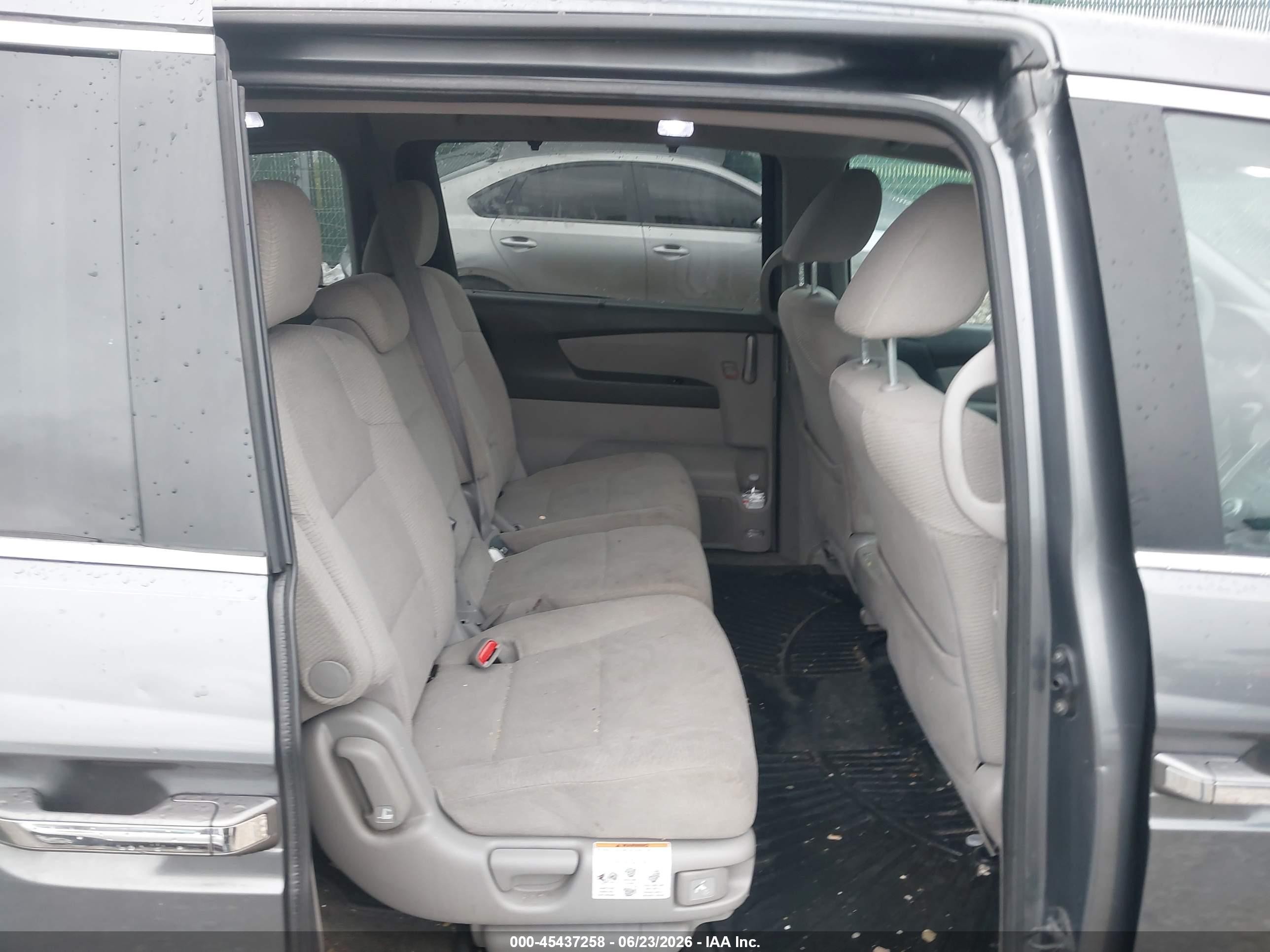 2012 Honda Odyssey Ex Gray vin: 5FNRL5H45CB085295