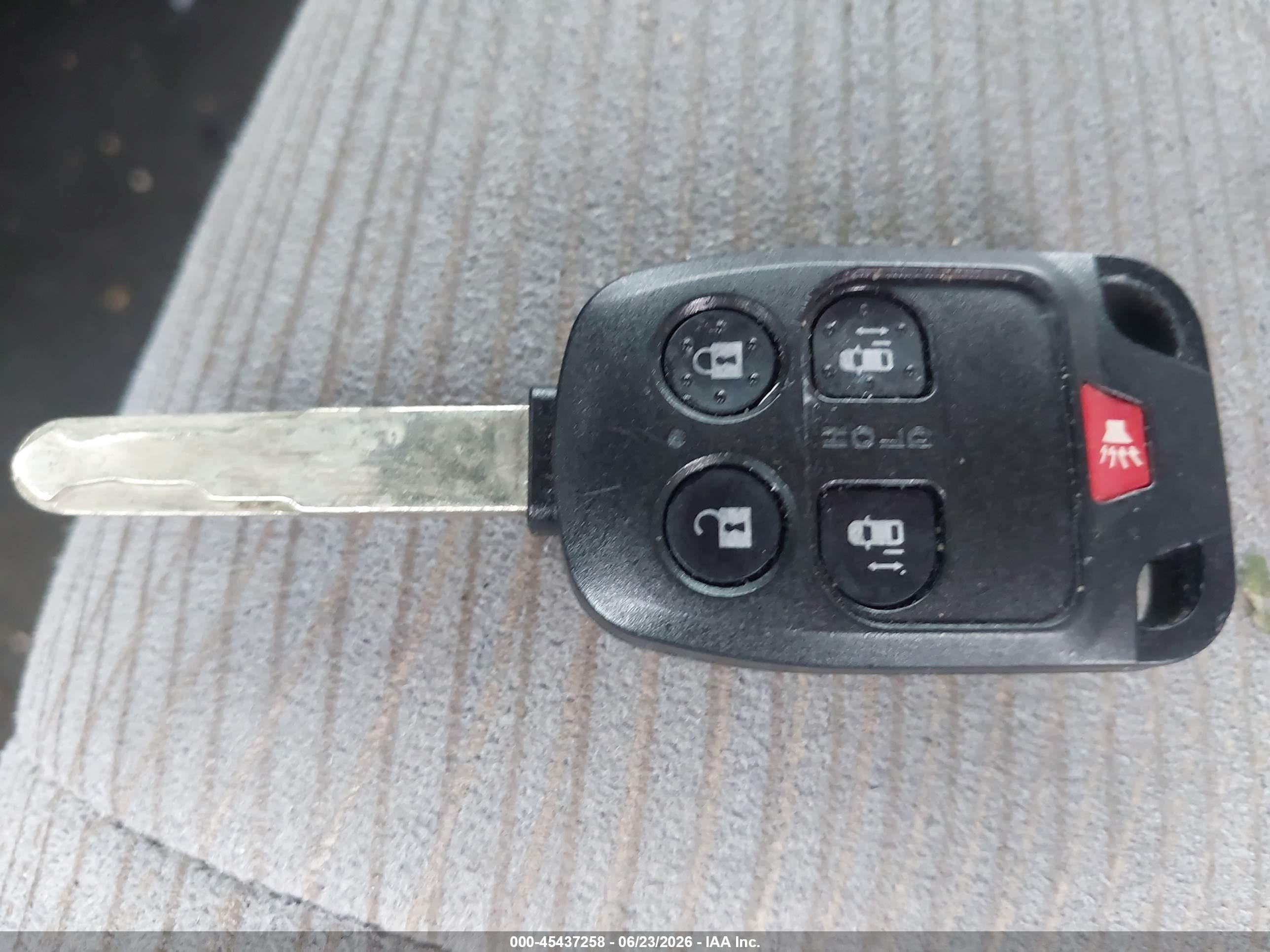 2012 Honda Odyssey Ex Gray vin: 5FNRL5H45CB085295