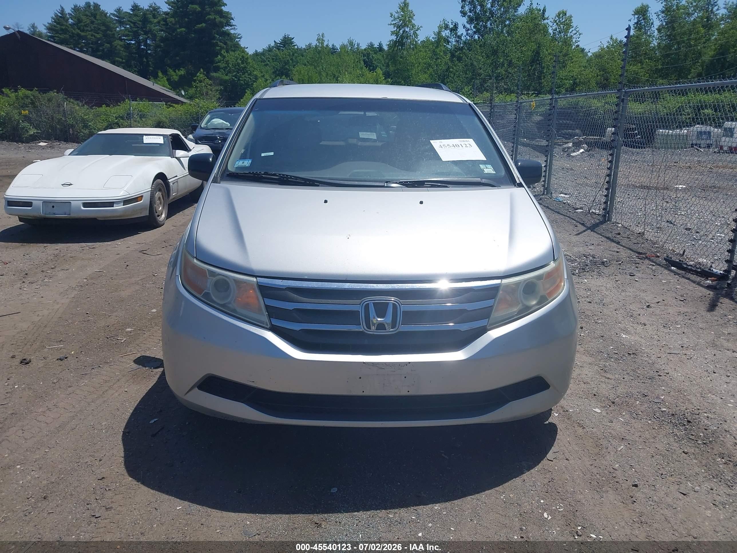 2012 Honda Odyssey Ex Silver vin: 5FNRL5H45CB140134