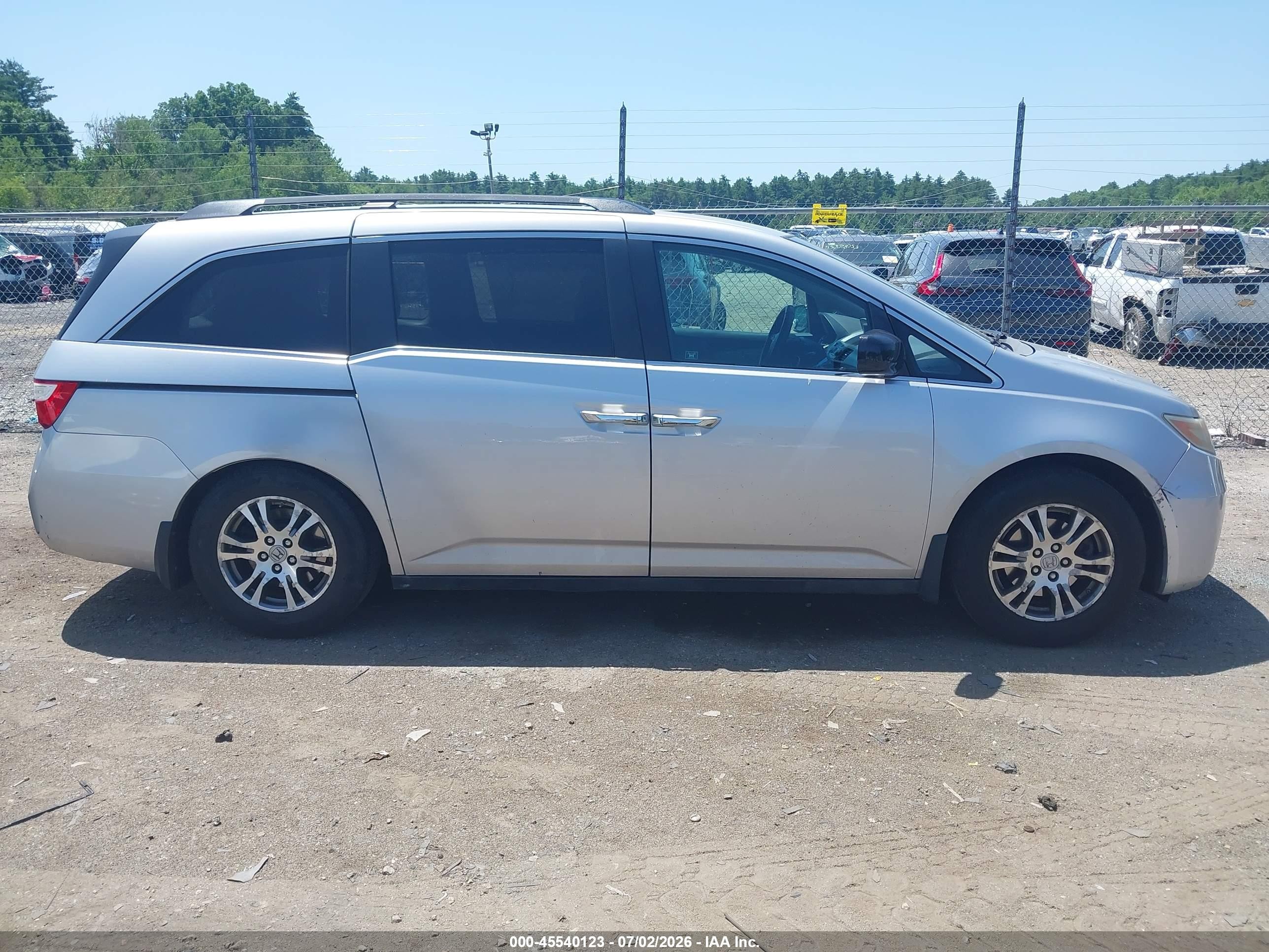 2012 Honda Odyssey Ex Silver vin: 5FNRL5H45CB140134