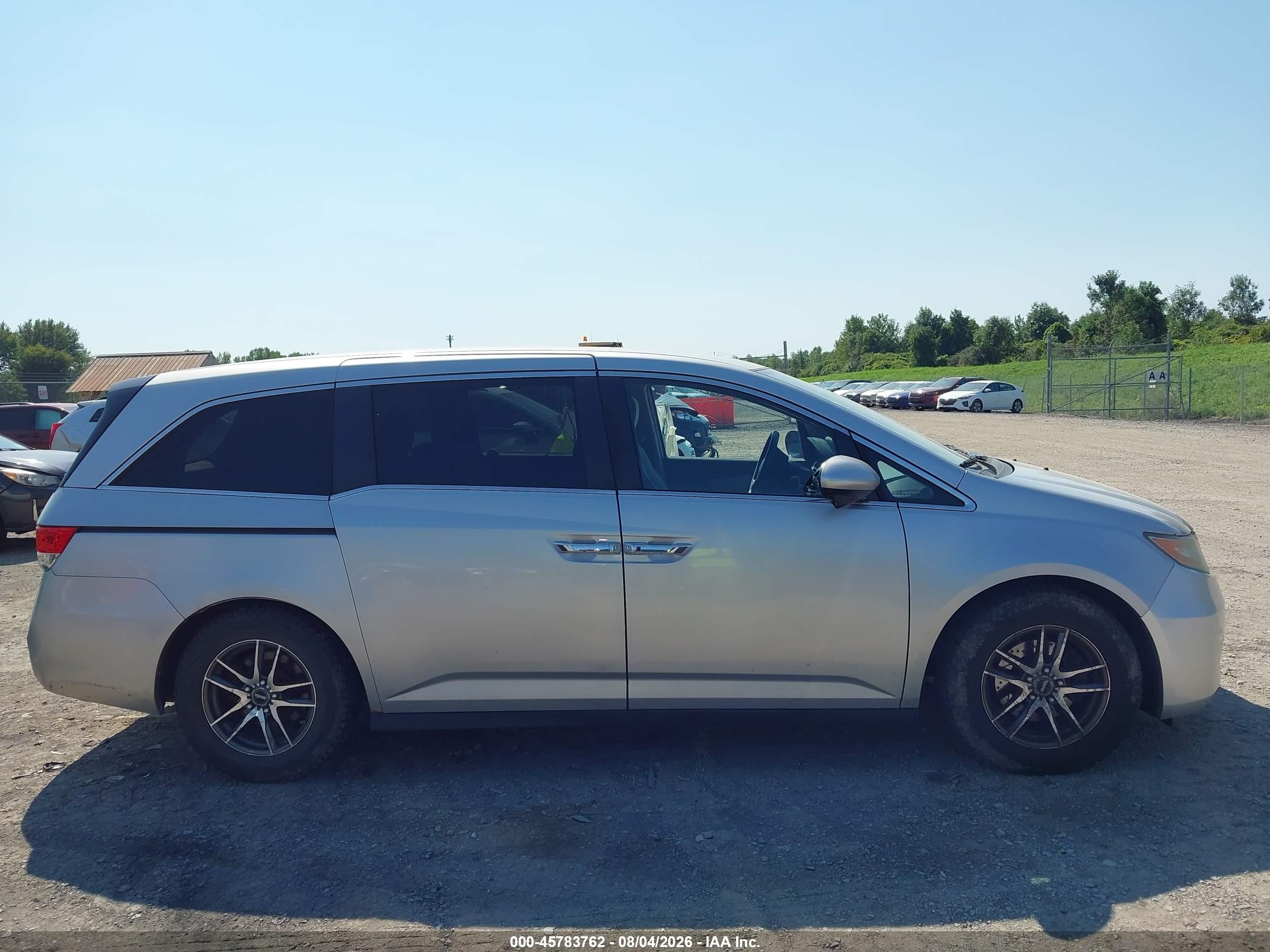 2014 Honda Odyssey Ex Silver vin: 5FNRL5H45EB007991