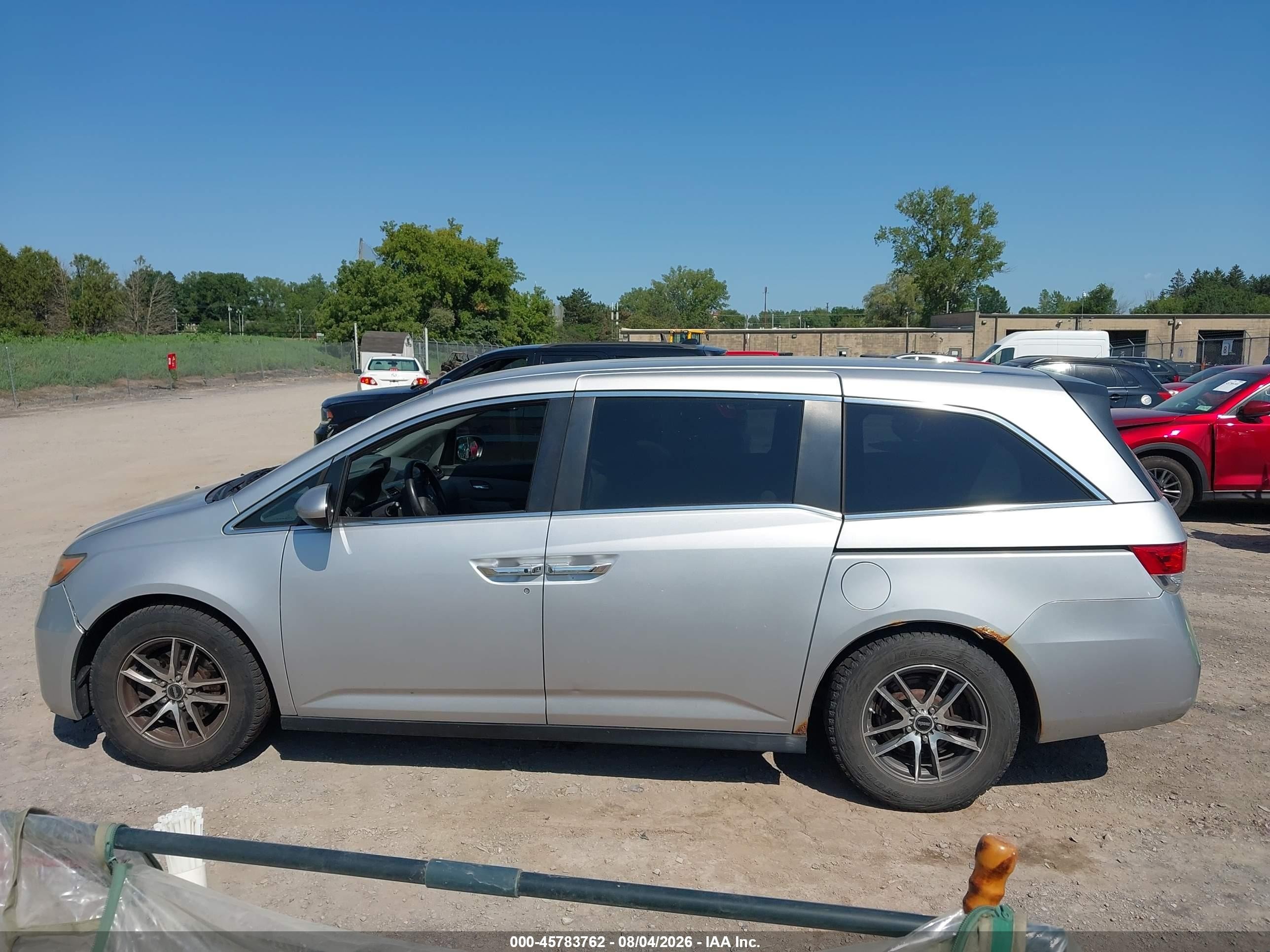 2014 Honda Odyssey Ex Silver vin: 5FNRL5H45EB007991