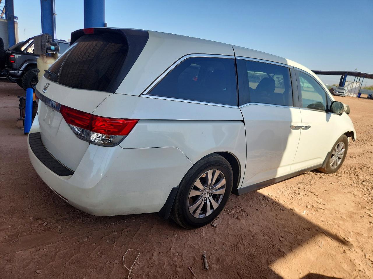 2015 Honda Odyssey Ex White vin: 5FNRL5H45FB012965