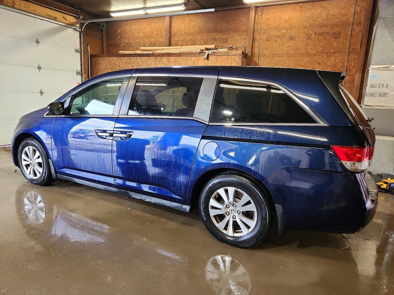2015 Honda Odyssey Ex Blue vin: 5FNRL5H45FB040281