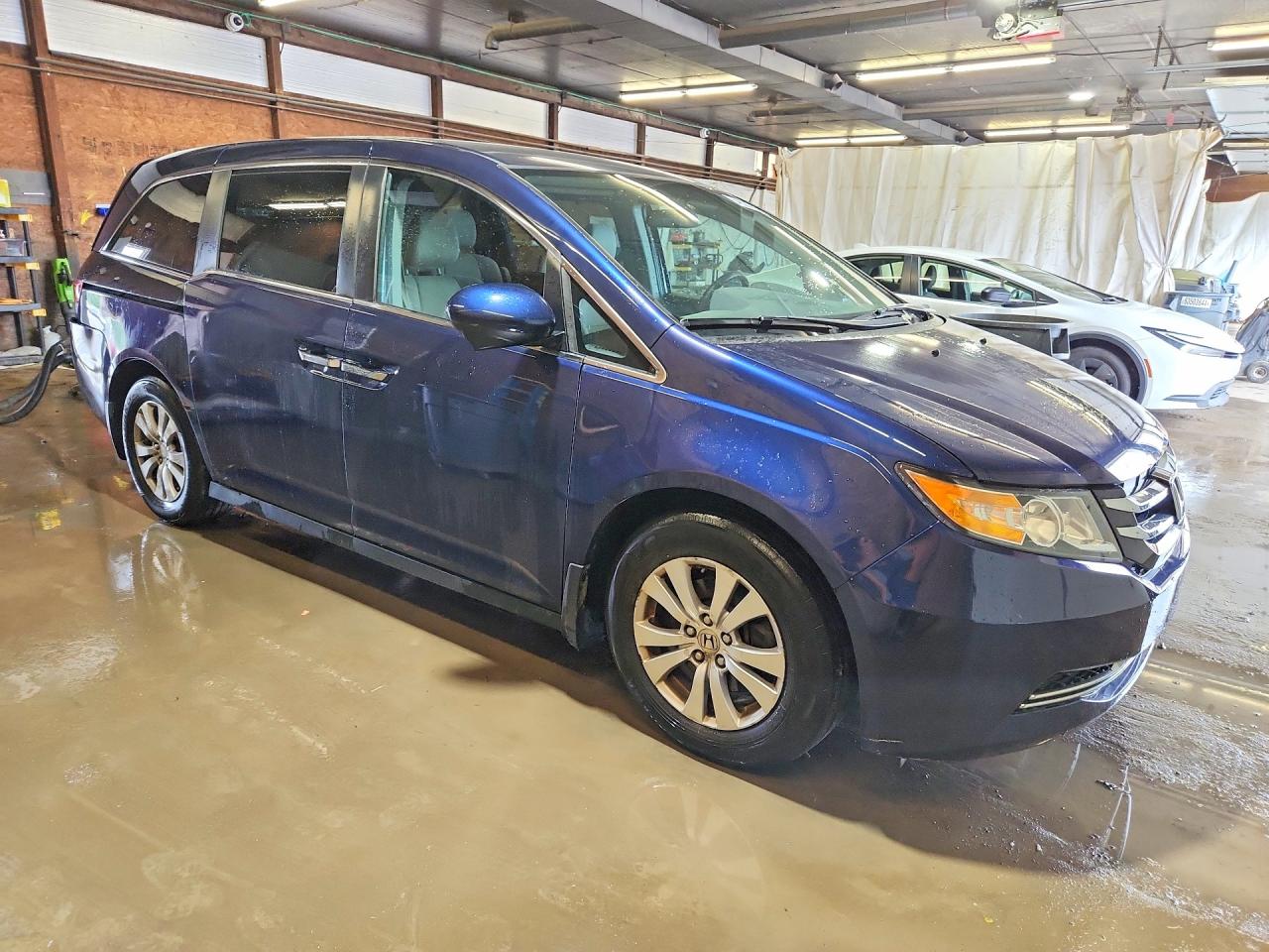 2015 Honda Odyssey Ex Blue vin: 5FNRL5H45FB040281