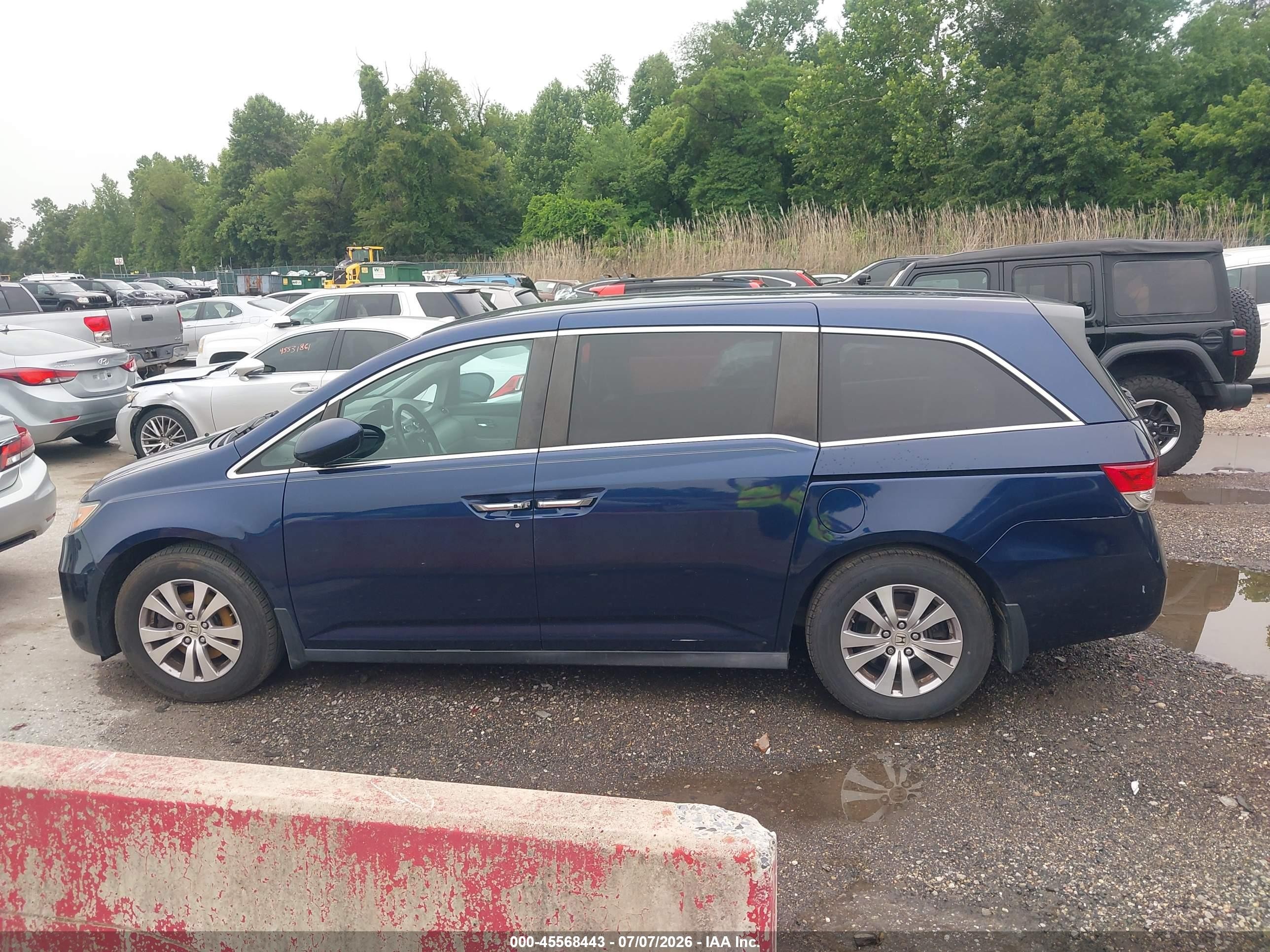 2015 Honda Odyssey Ex Blue vin: 5FNRL5H45FB123192