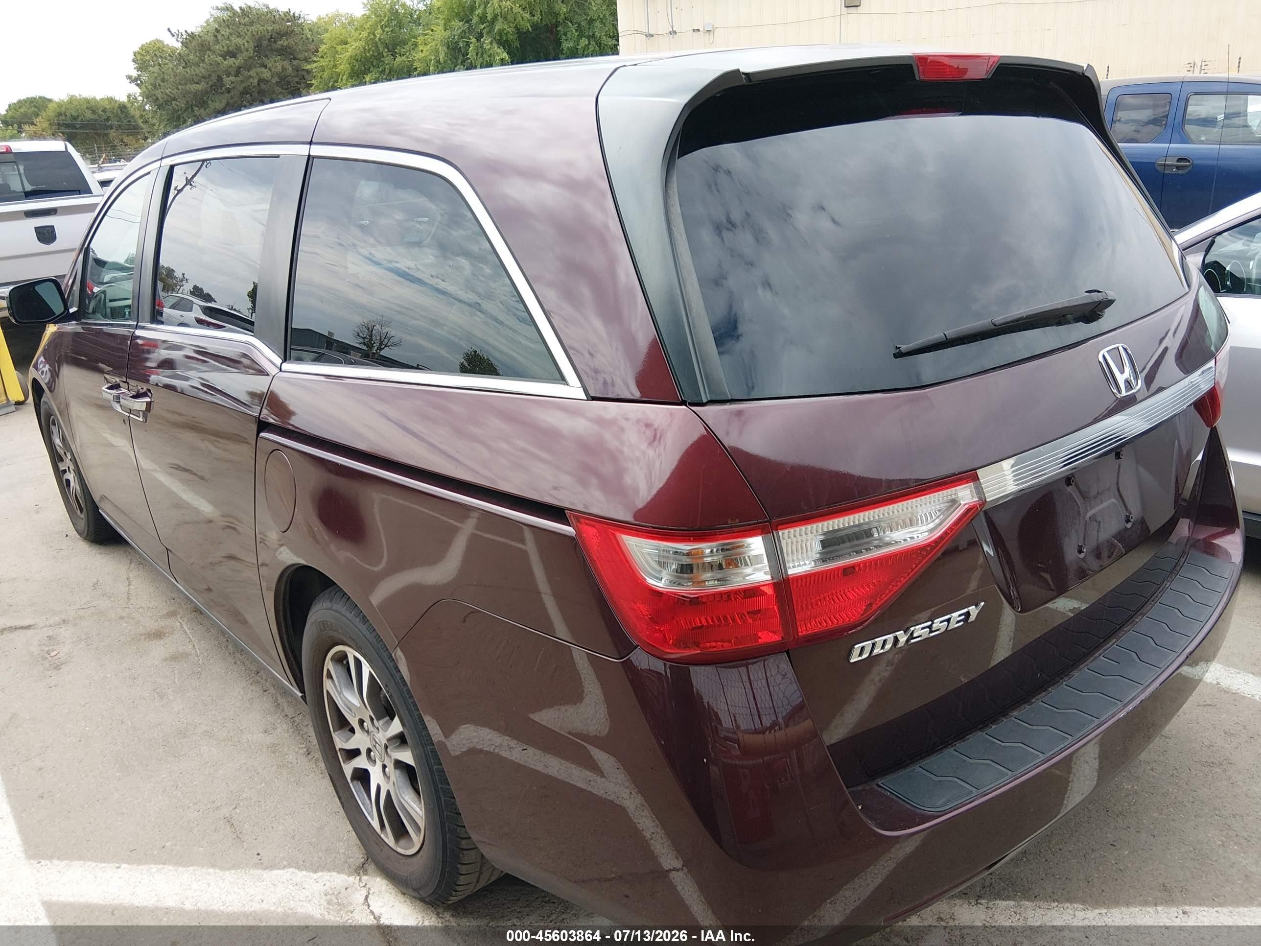2011 Honda Odyssey Ex Burgundy vin: 5FNRL5H46BB052689