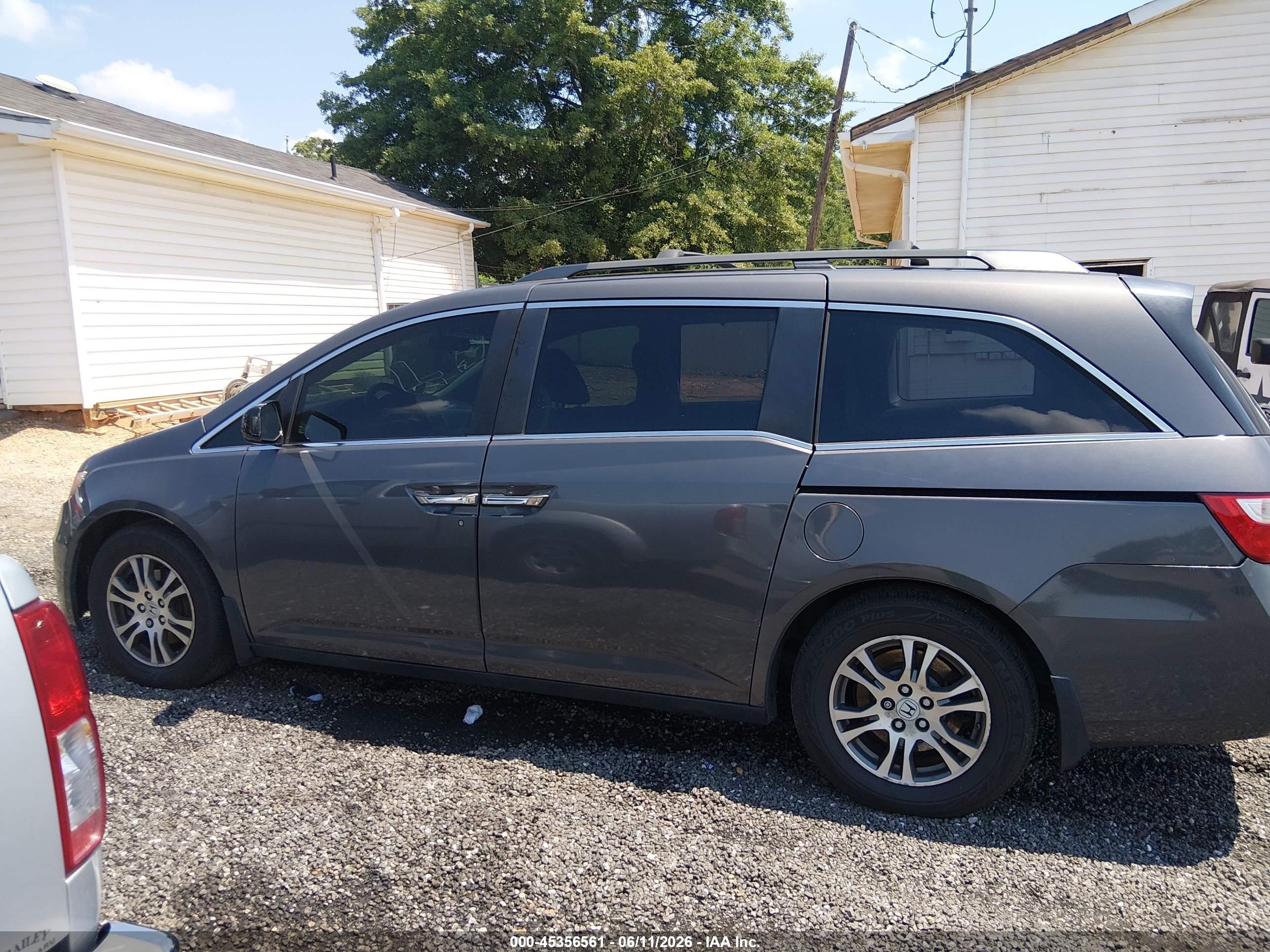 2013 Honda Odyssey Ex Gray vin: 5FNRL5H46DB019470