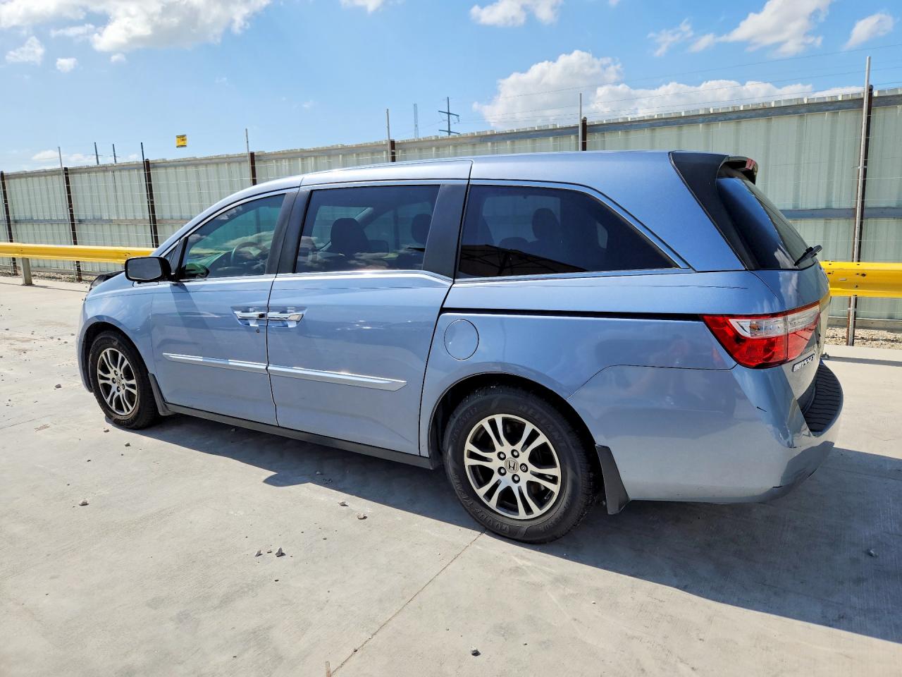 2013 Honda Odyssey Ex Blue vin: 5FNRL5H46DB021588