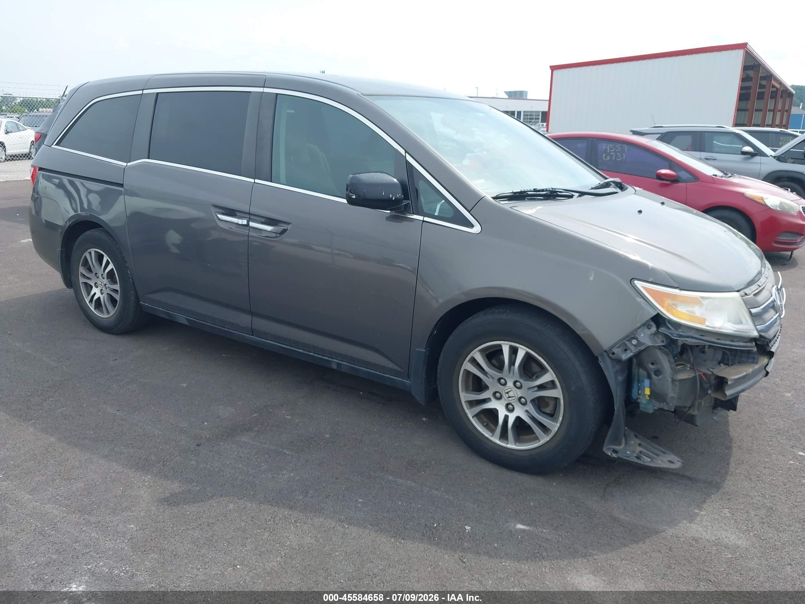 2013 Honda Odyssey Ex Gray vin: 5FNRL5H46DB070774