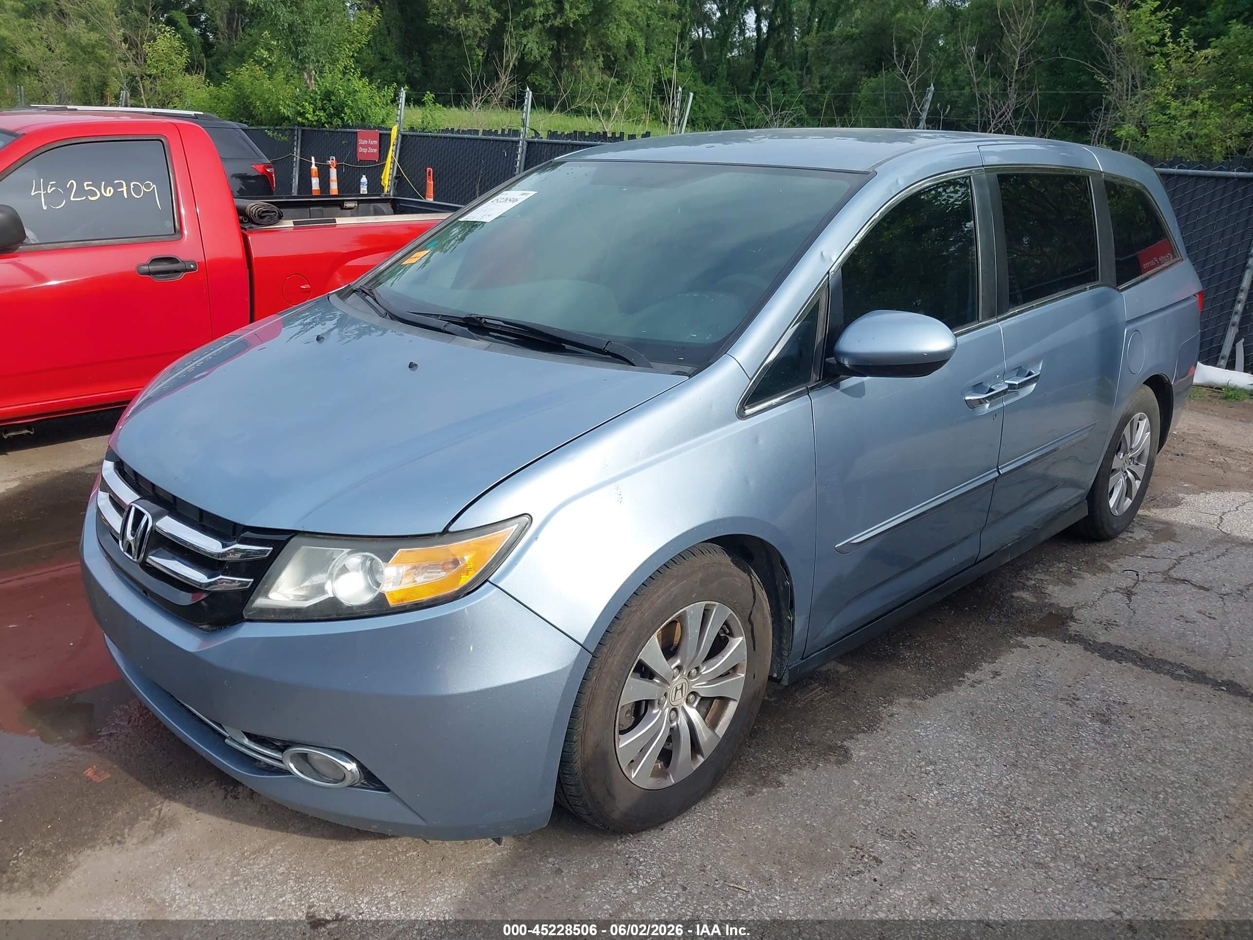 2014 Honda Odyssey Ex Blue vin: 5FNRL5H46EB057900