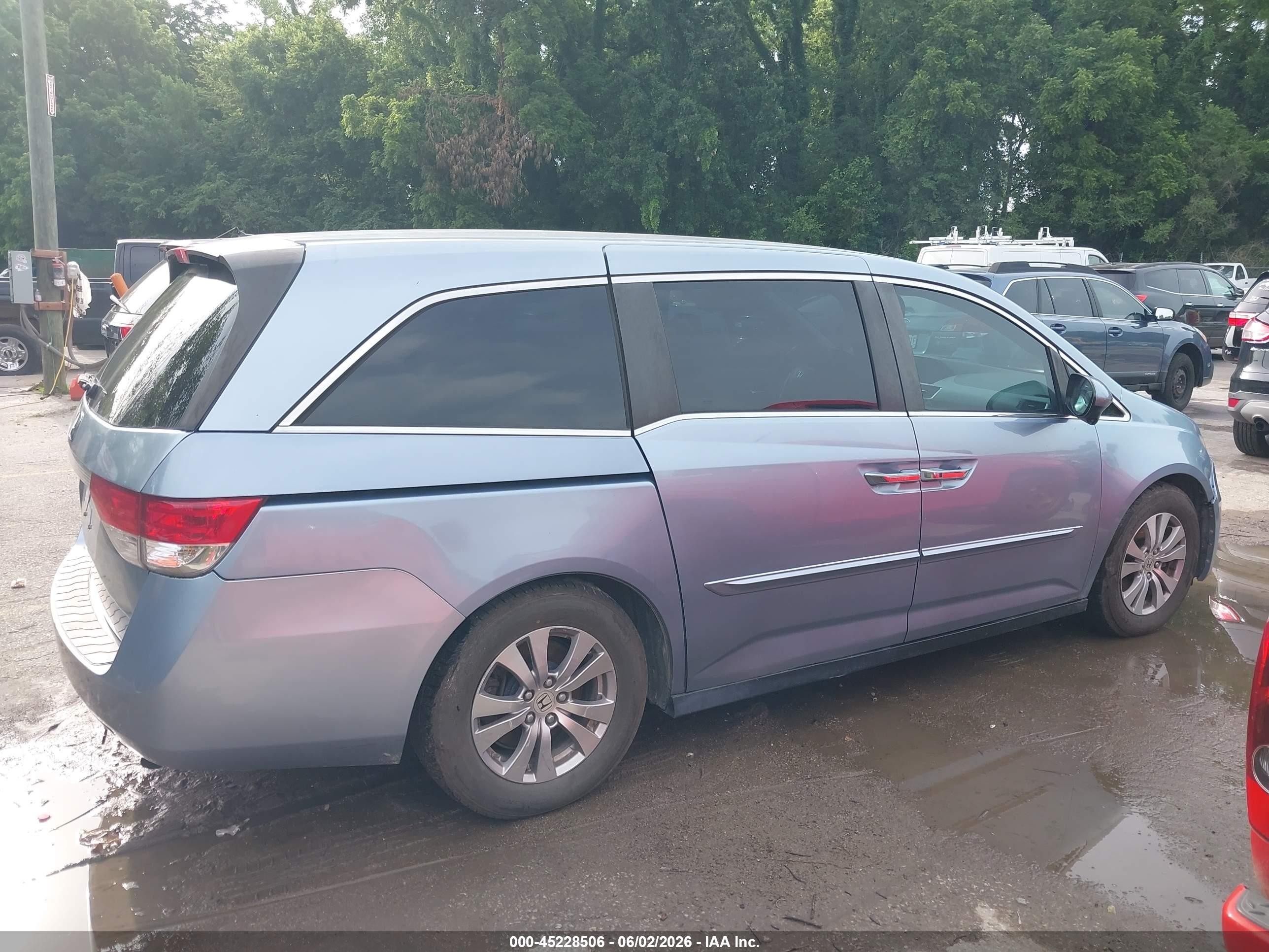 2014 Honda Odyssey Ex Blue vin: 5FNRL5H46EB057900