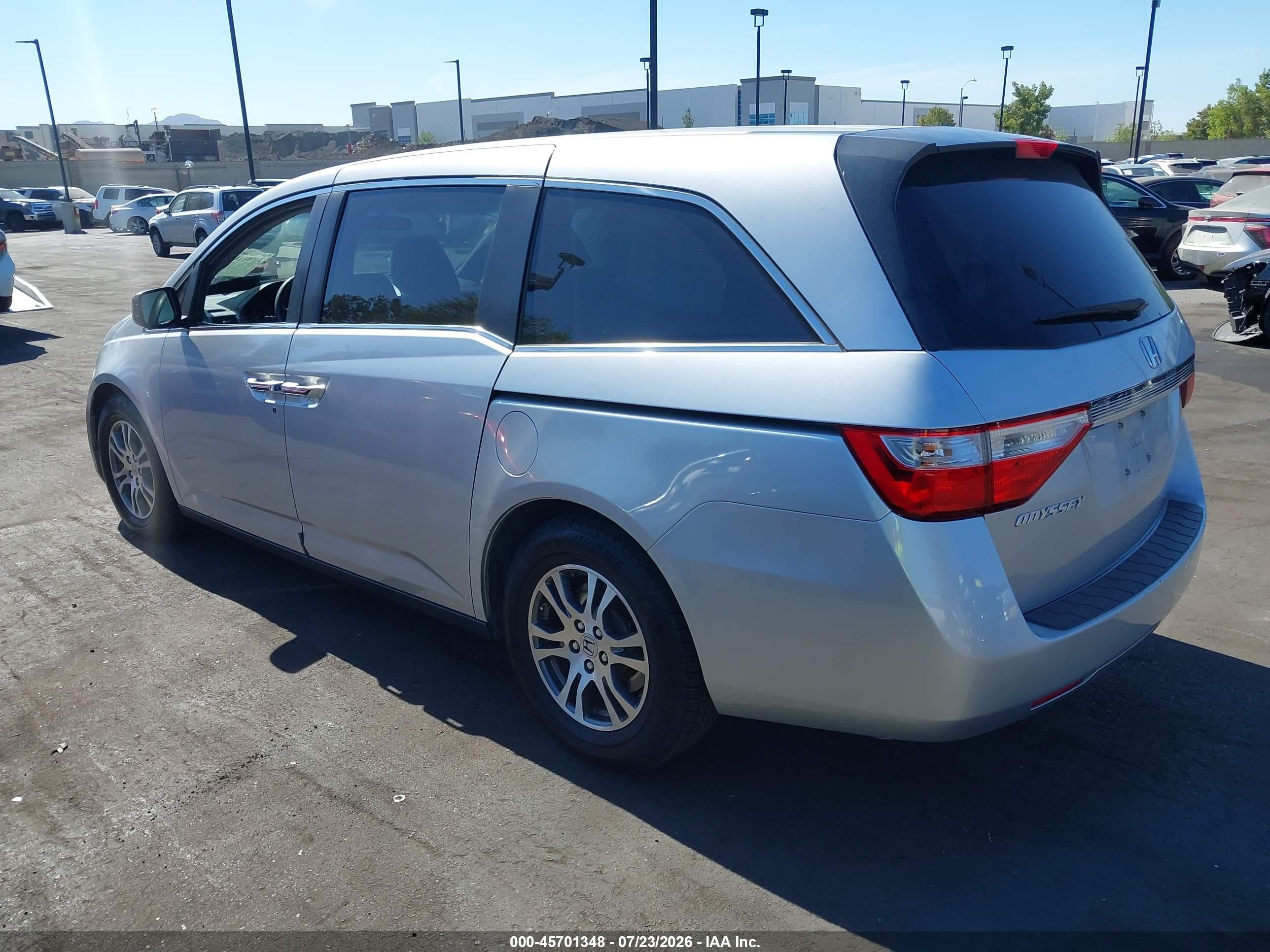 2011 Honda Odyssey Ex Silver vin: 5FNRL5H47BB051972