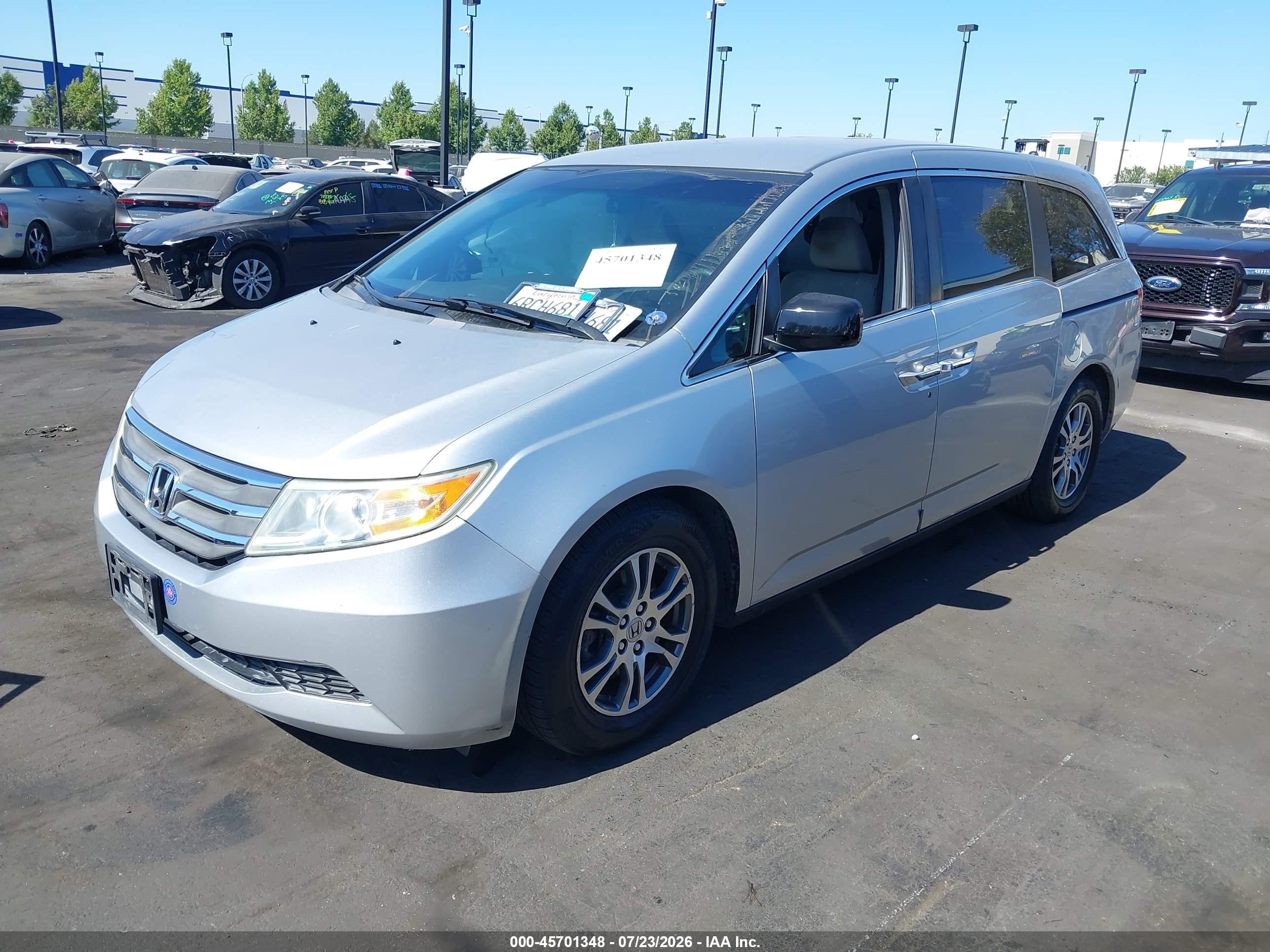2011 Honda Odyssey Ex Silver vin: 5FNRL5H47BB051972