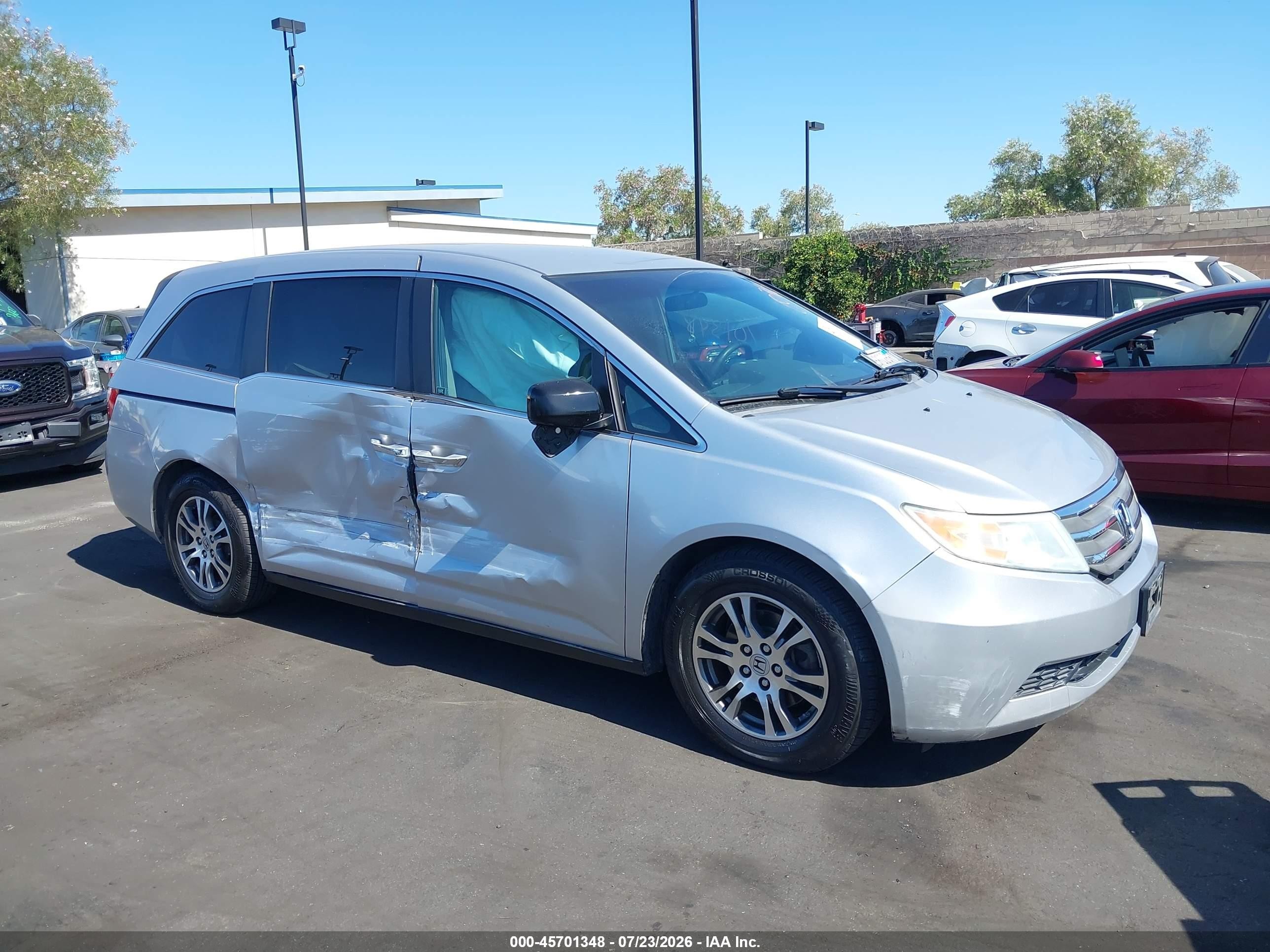 2011 Honda Odyssey Ex Silver vin: 5FNRL5H47BB051972