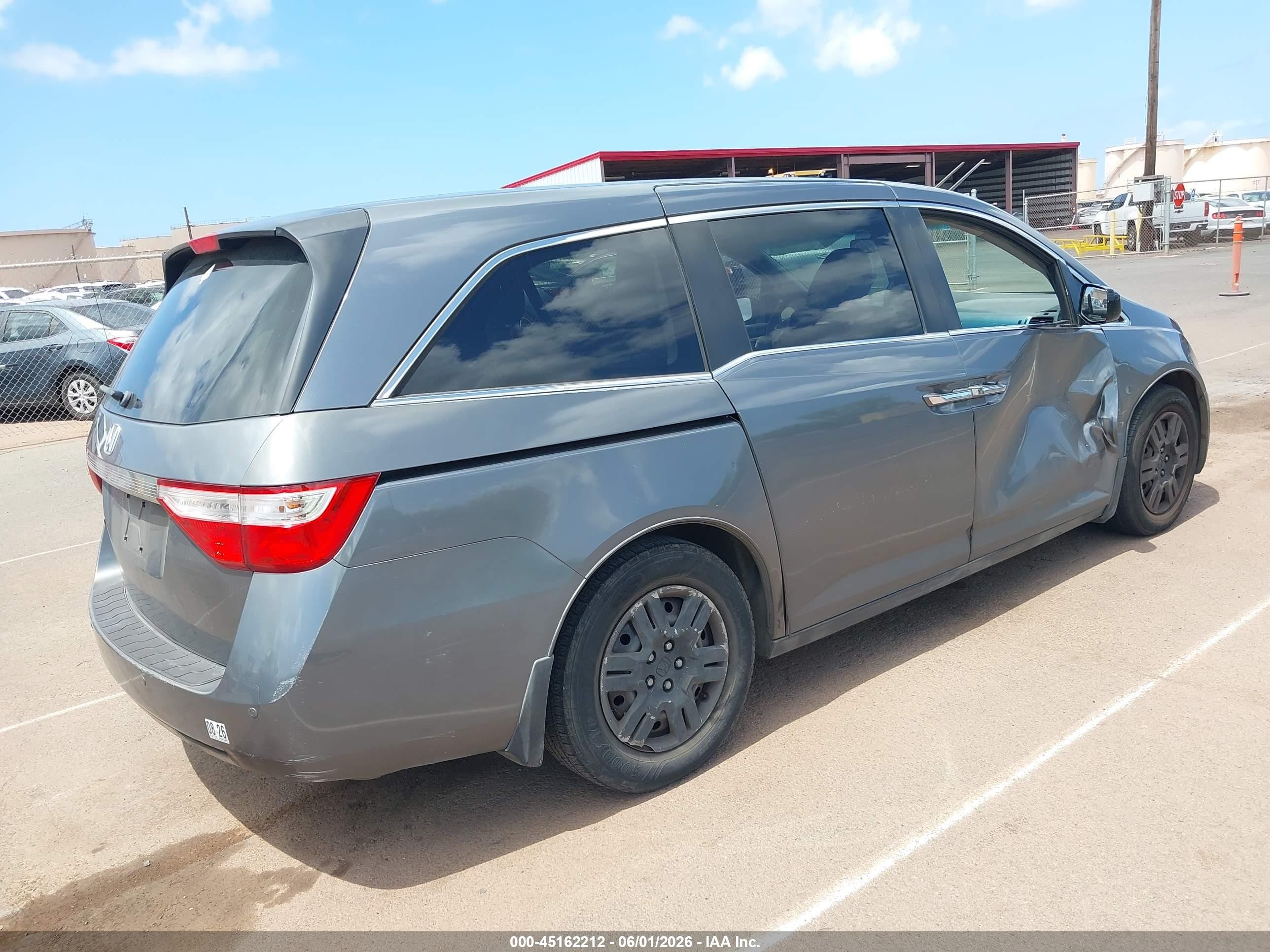 2011 Honda Odyssey Ex Gray vin: 5FNRL5H47BB094899