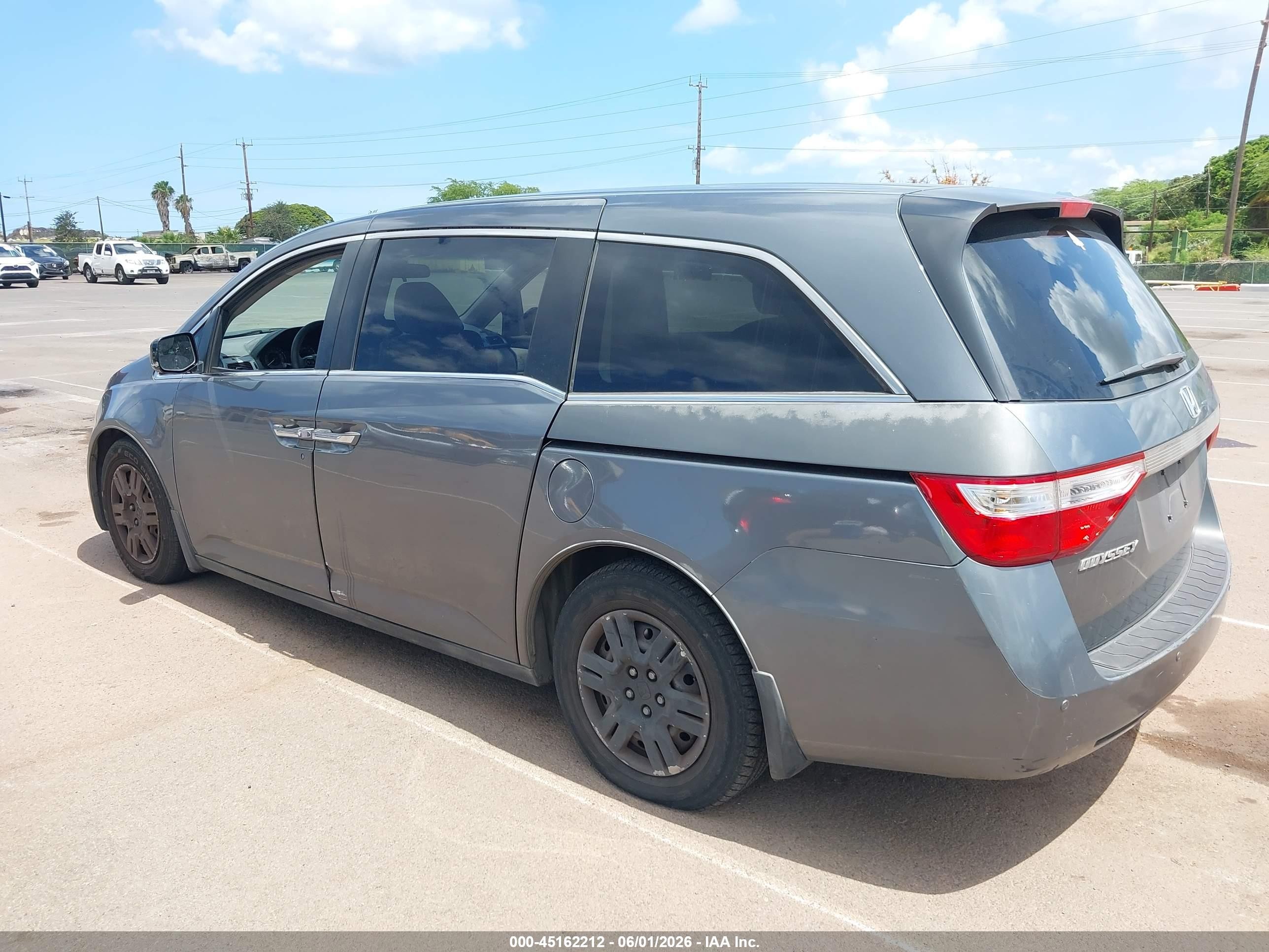 2011 Honda Odyssey Ex Gray vin: 5FNRL5H47BB094899