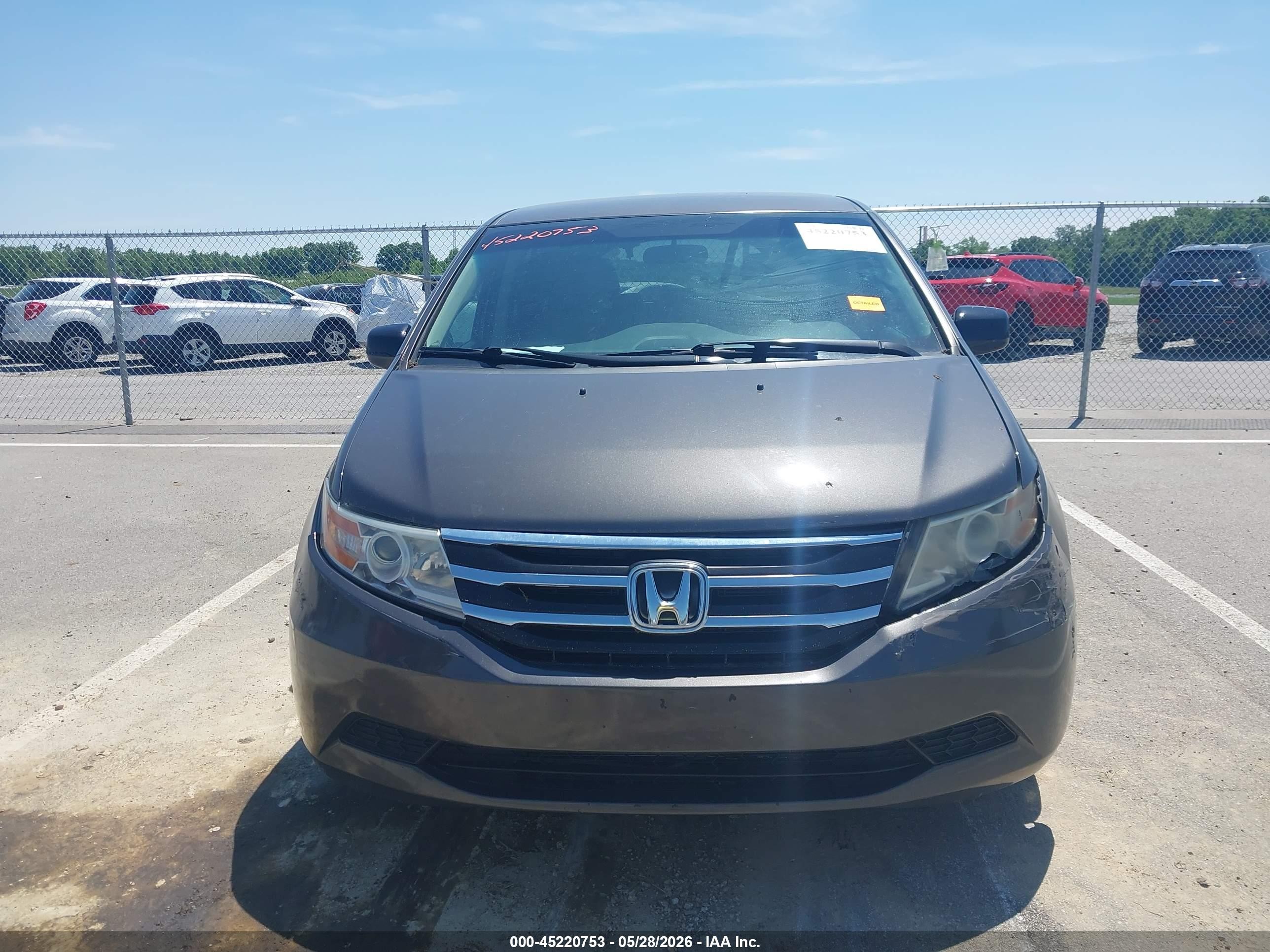 2011 Honda Odyssey Ex Gray vin: 5FNRL5H47BB097477