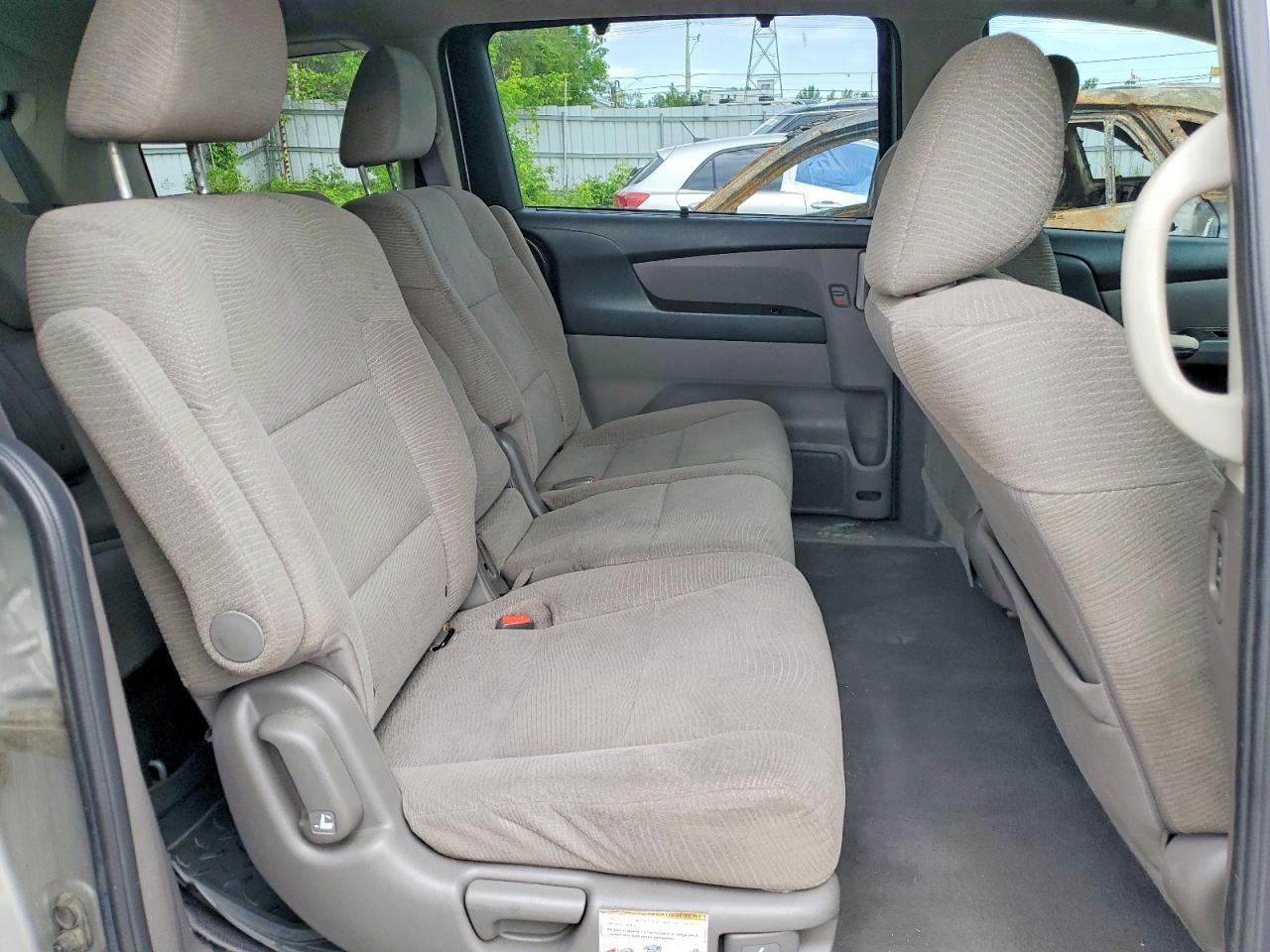 2011 Honda Odyssey Ex Silver vin: 5FNRL5H47BB509204