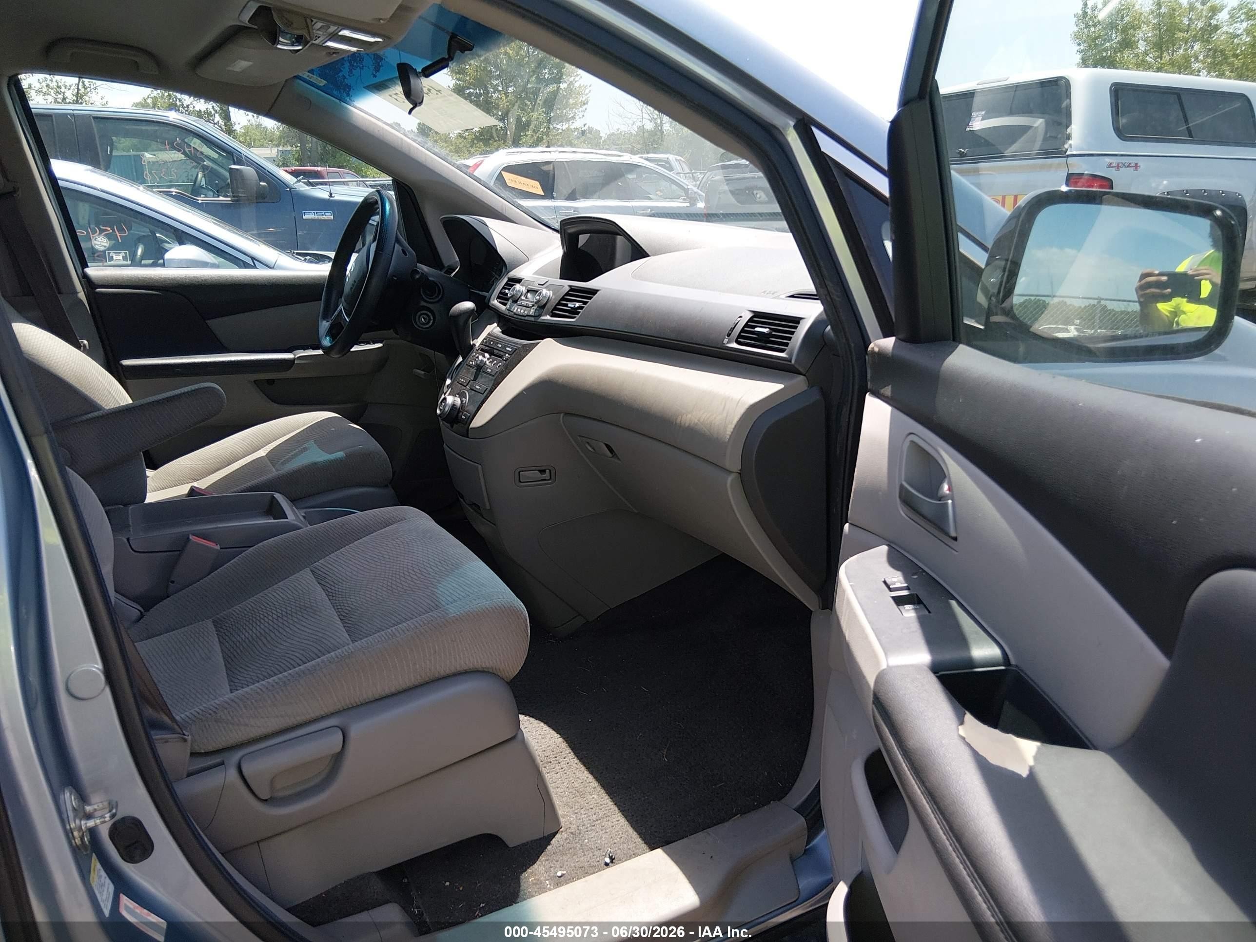 2012 Honda Odyssey Ex Black vin: 5FNRL5H47CB061645