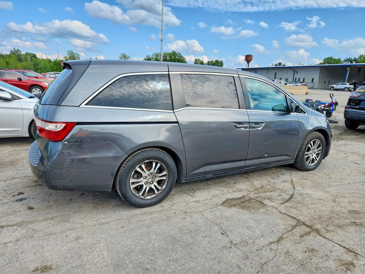 2013 Honda Odyssey Ex Gray vin: 5FNRL5H47DB036892
