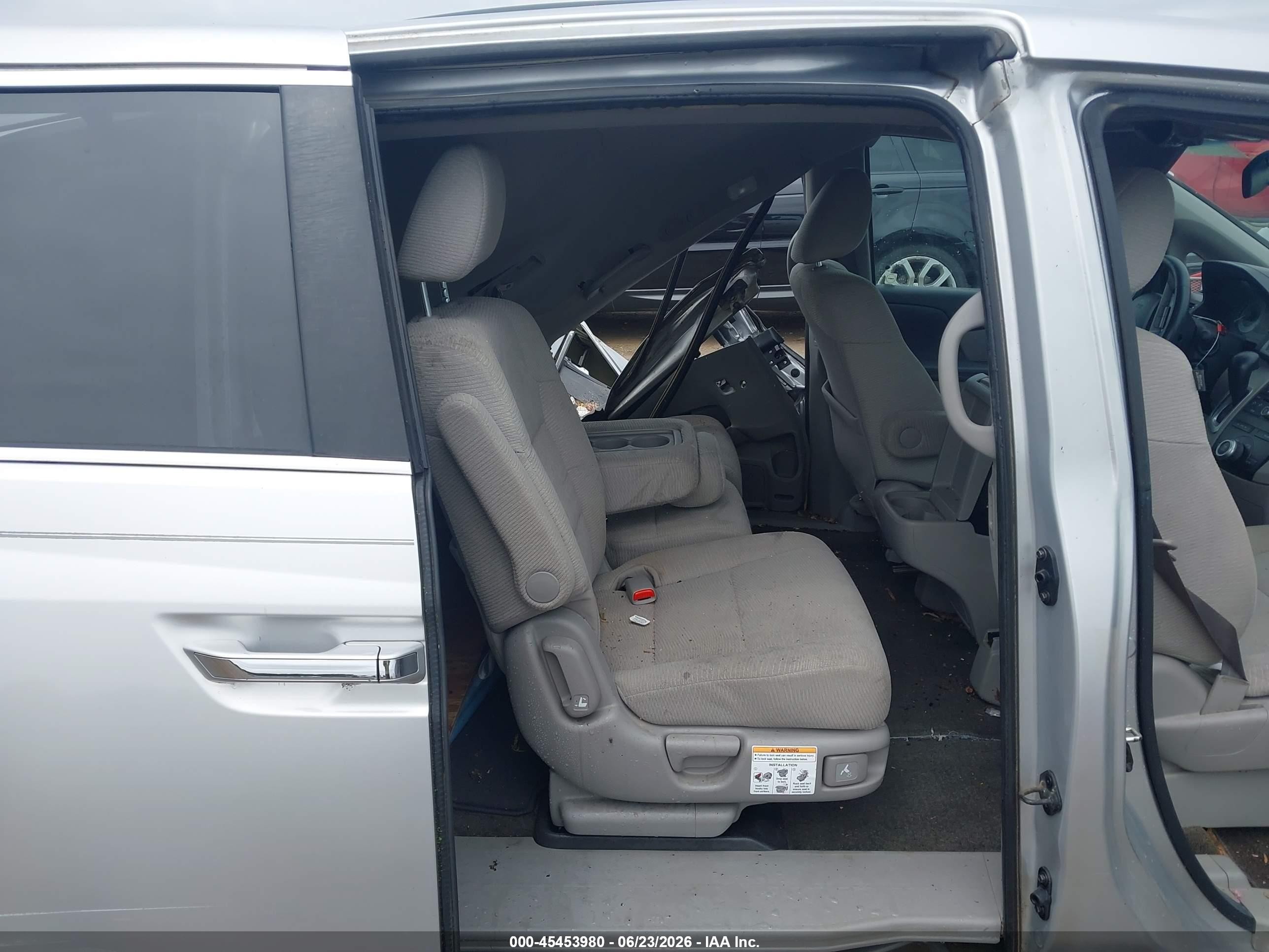 2013 Honda Odyssey Ex Серебряный vin: 5FNRL5H47DB044586