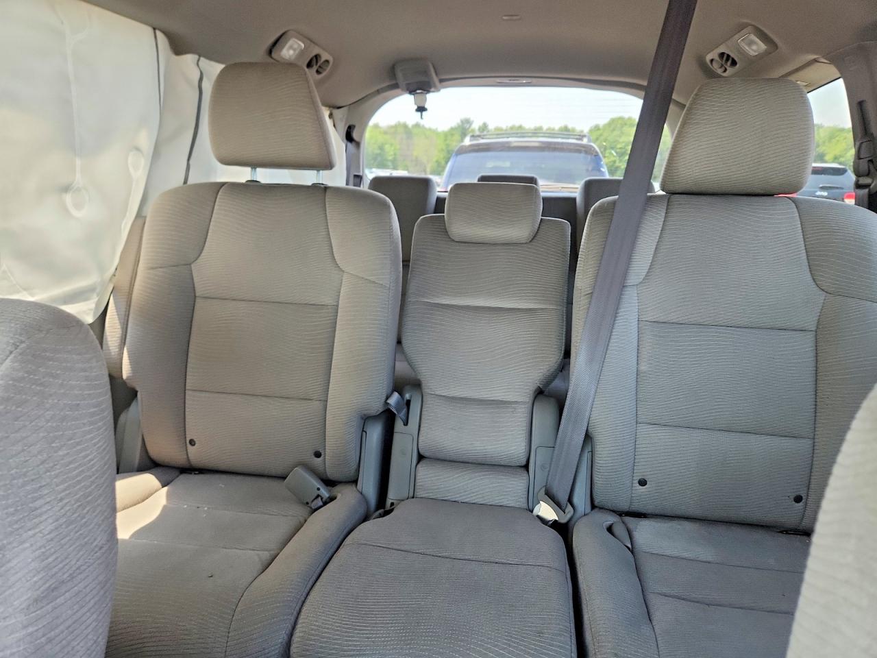 2013 Honda Odyssey Ex Silver vin: 5FNRL5H47DB051361