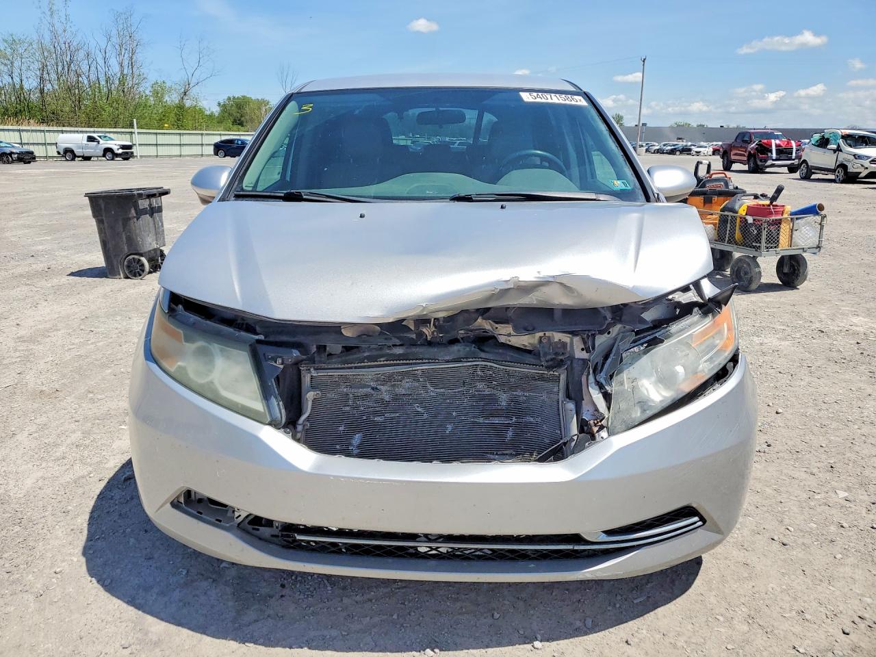 2014 Honda Odyssey Ex Silver vin: 5FNRL5H47EB100141