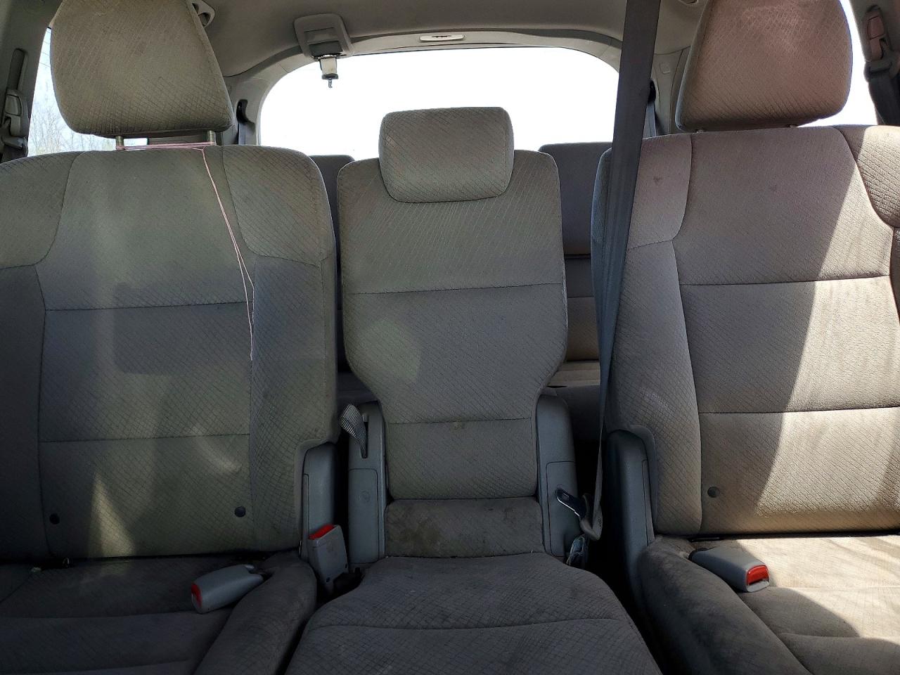 2014 Honda Odyssey Ex Silver vin: 5FNRL5H47EB100141