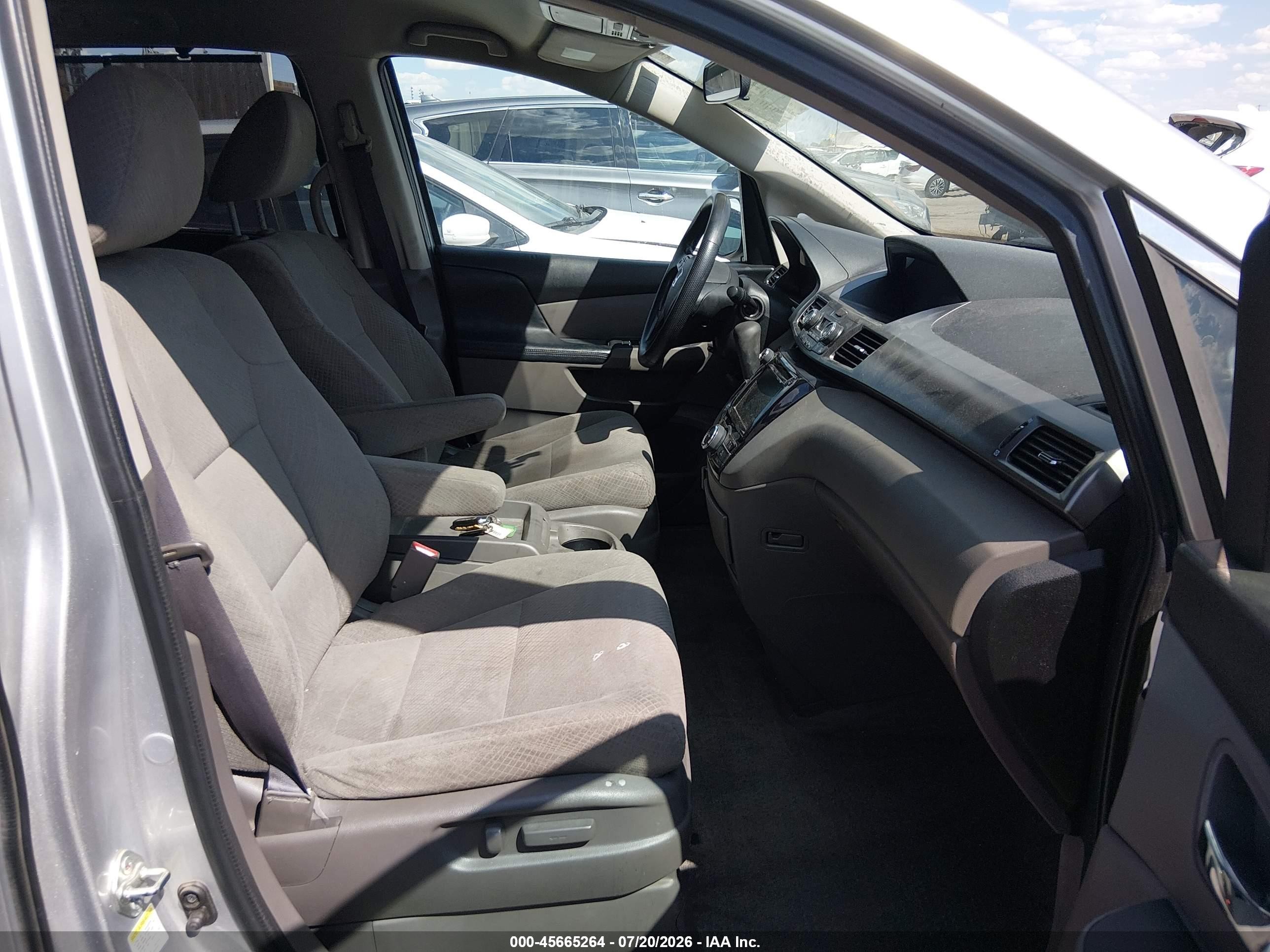 2015 Honda Odyssey Ex Silver vin: 5FNRL5H47FB109178