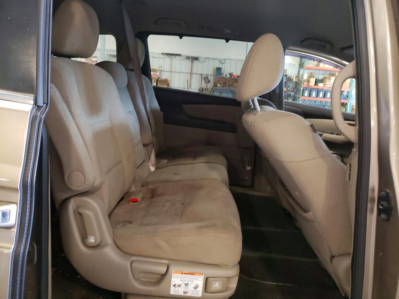 2011 Honda Odyssey Ex Tan vin: 5FNRL5H48BB030418