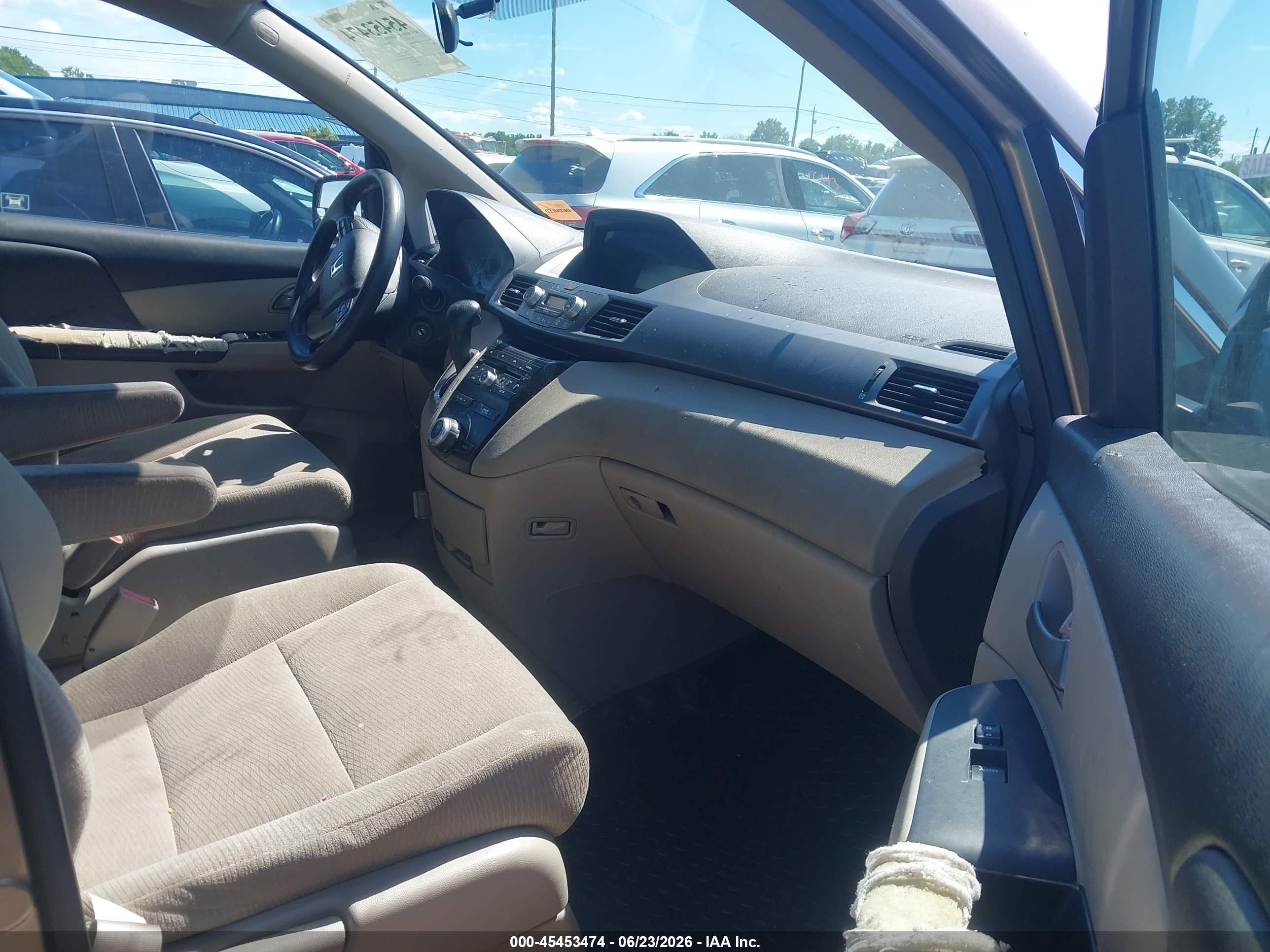 2011 Honda Odyssey Ex Tan vin: 5FNRL5H48BB082003