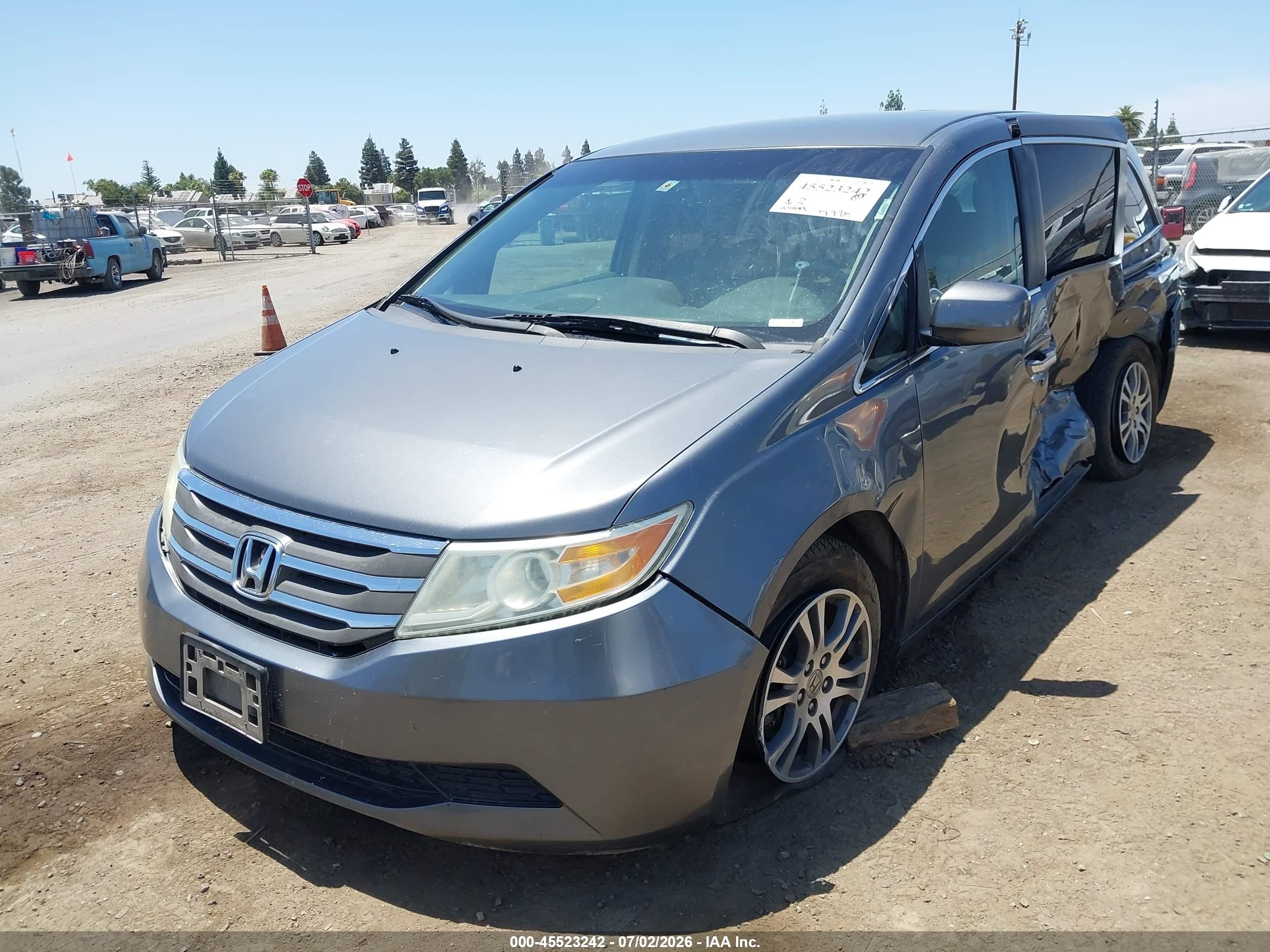 2011 Honda Odyssey Ex Gray vin: 5FNRL5H48BB101360