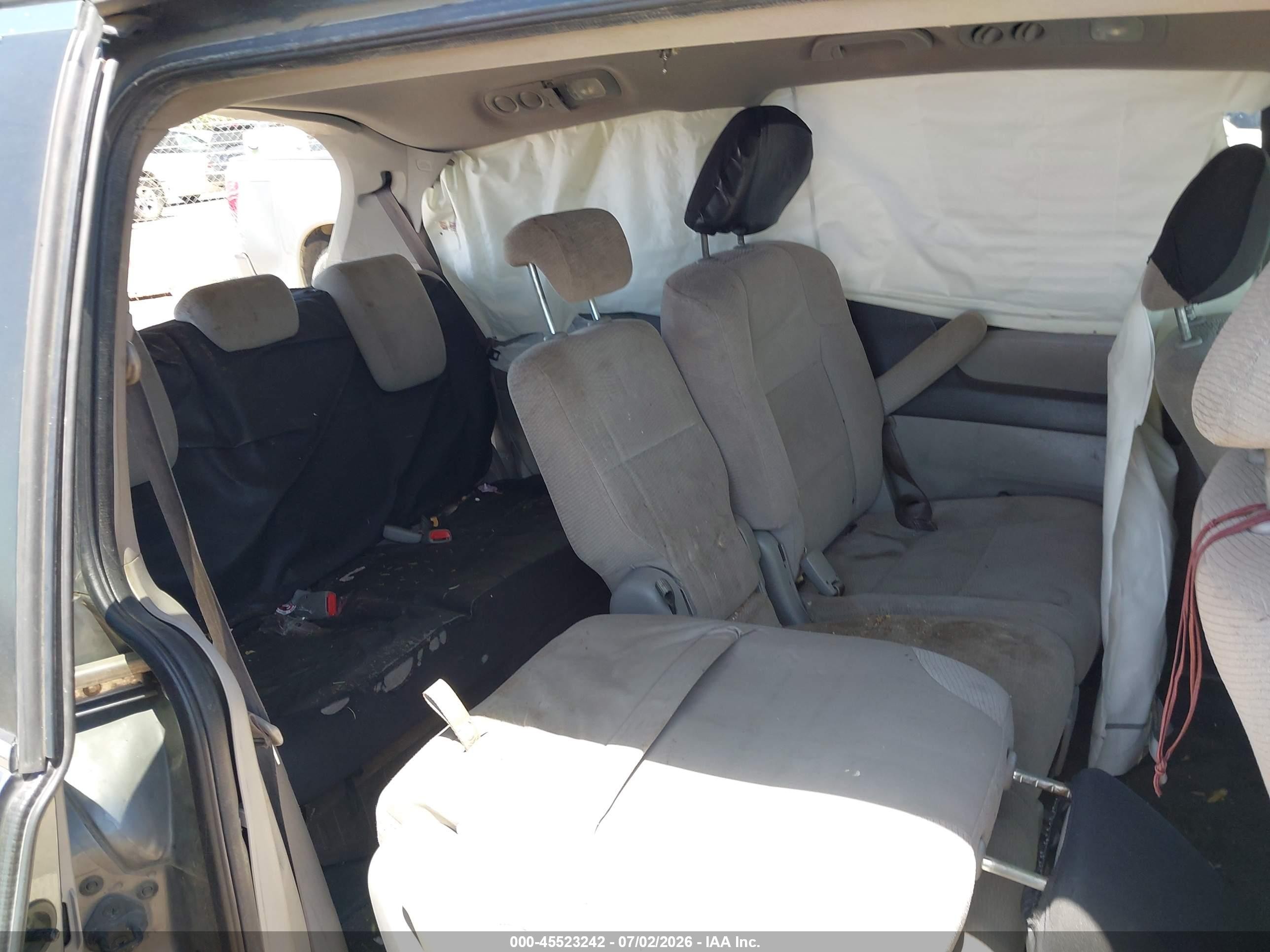 2011 Honda Odyssey Ex Gray vin: 5FNRL5H48BB101360