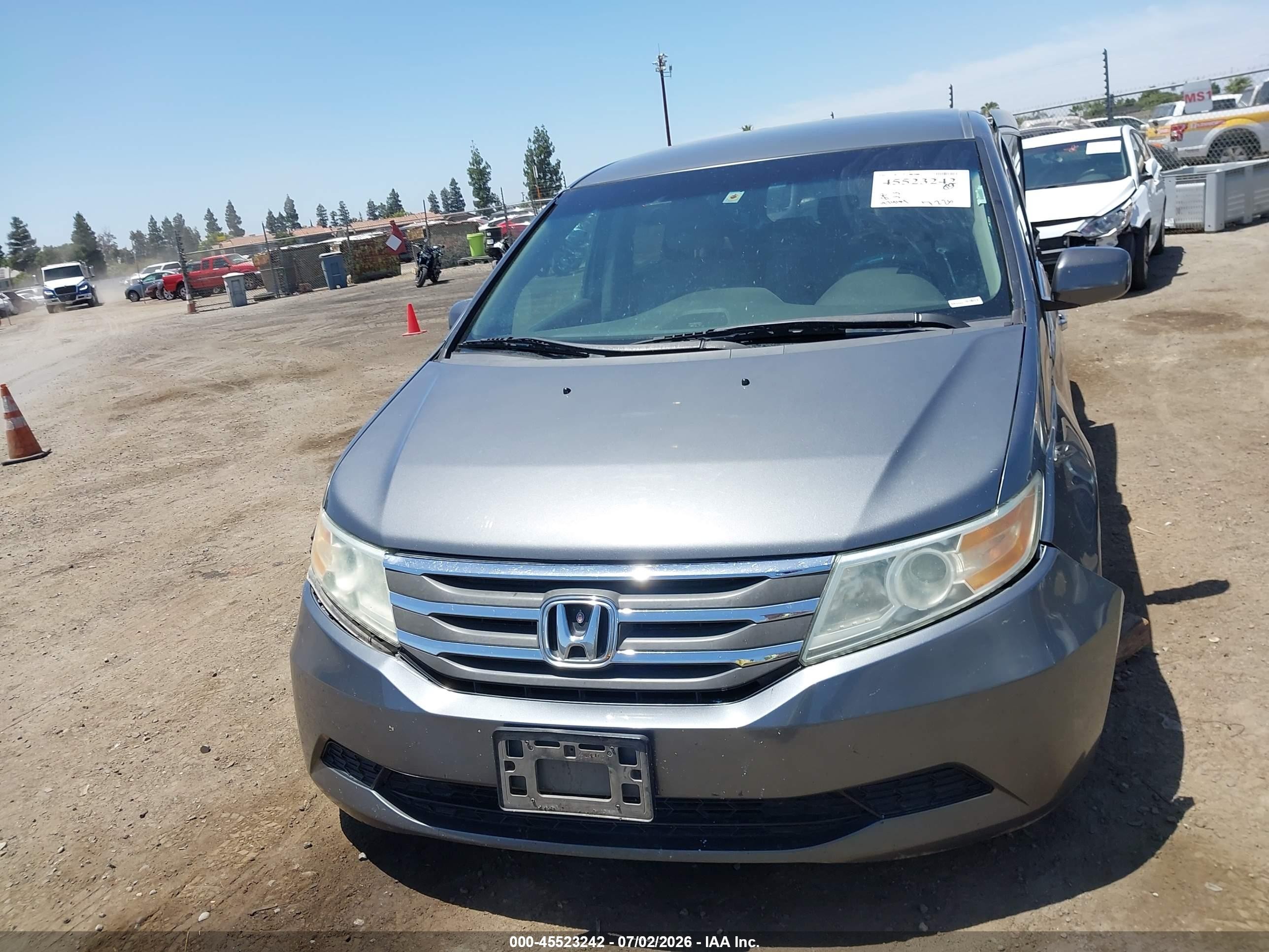2011 Honda Odyssey Ex Gray vin: 5FNRL5H48BB101360