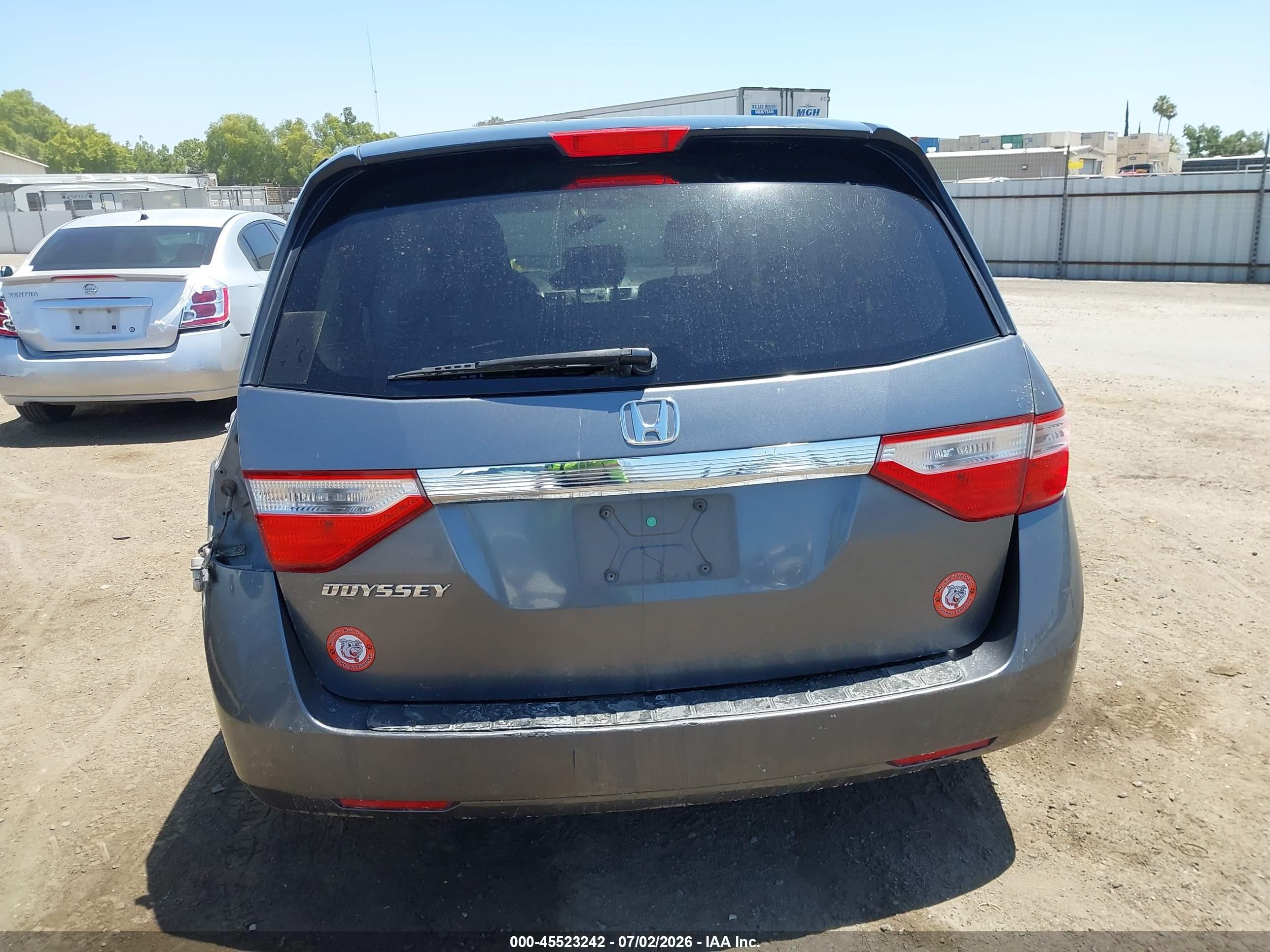 2011 Honda Odyssey Ex Gray vin: 5FNRL5H48BB101360
