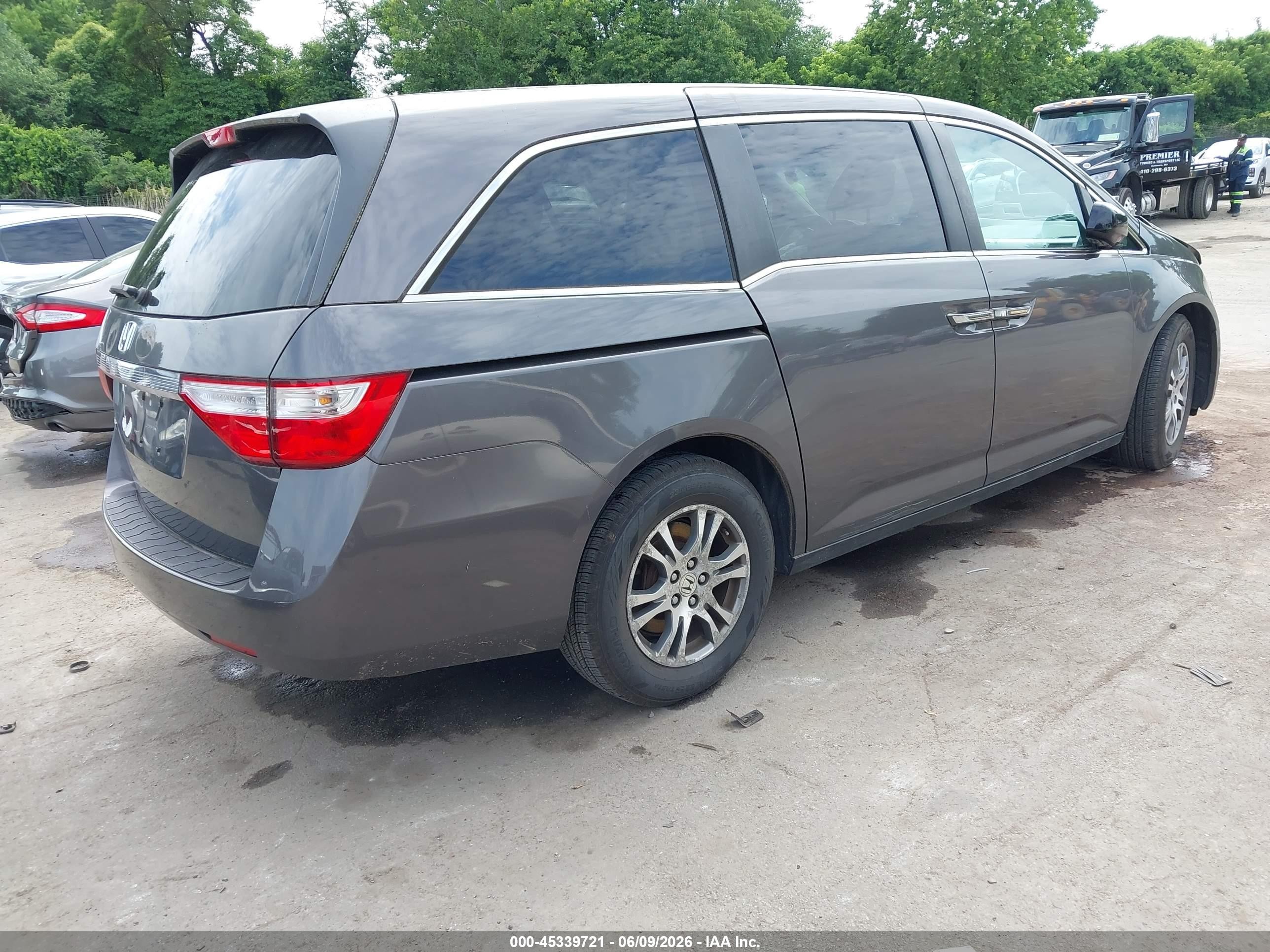 2012 Honda Odyssey Ex Gray vin: 5FNRL5H48CB071181