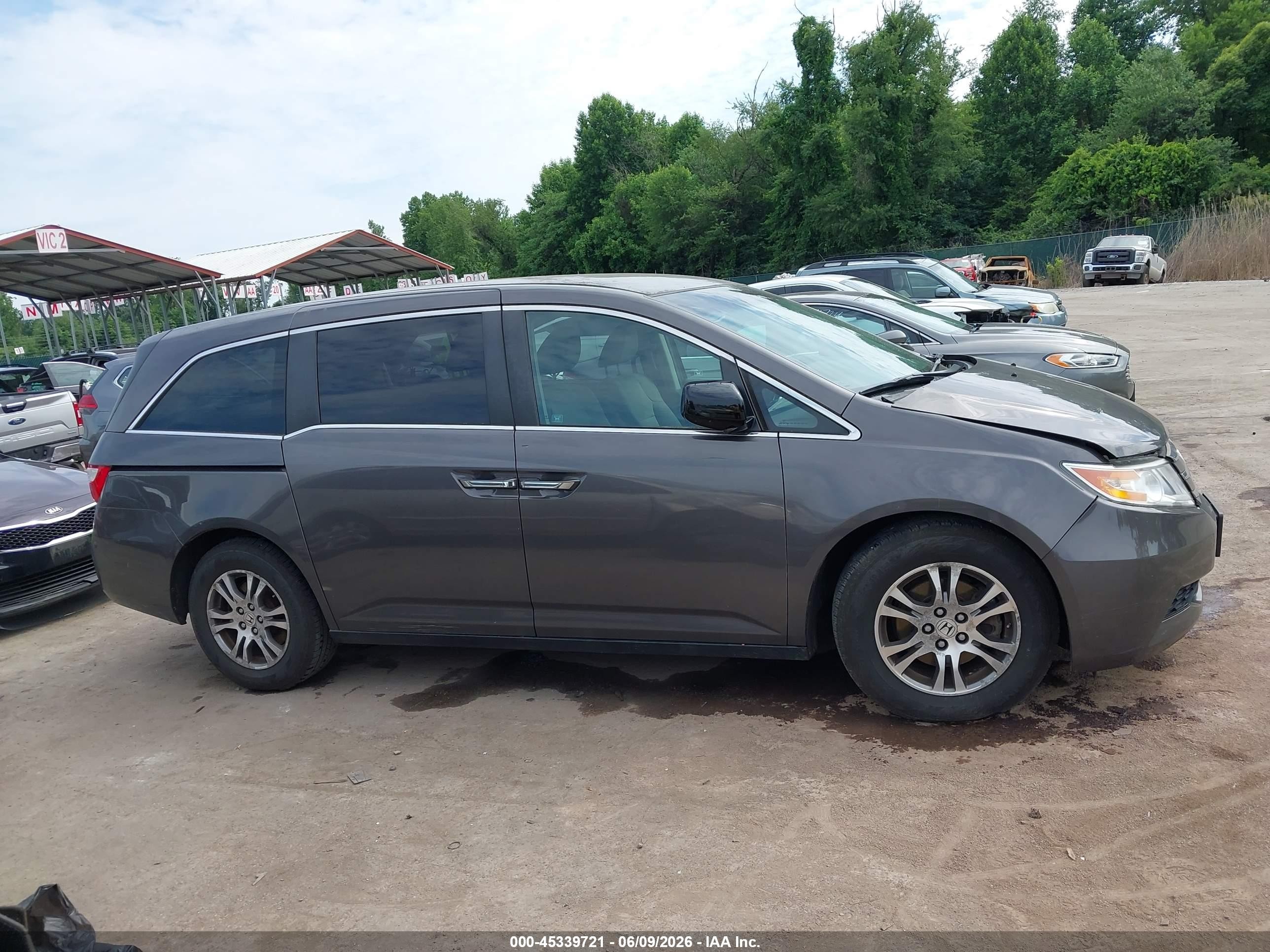 2012 Honda Odyssey Ex Gray vin: 5FNRL5H48CB071181