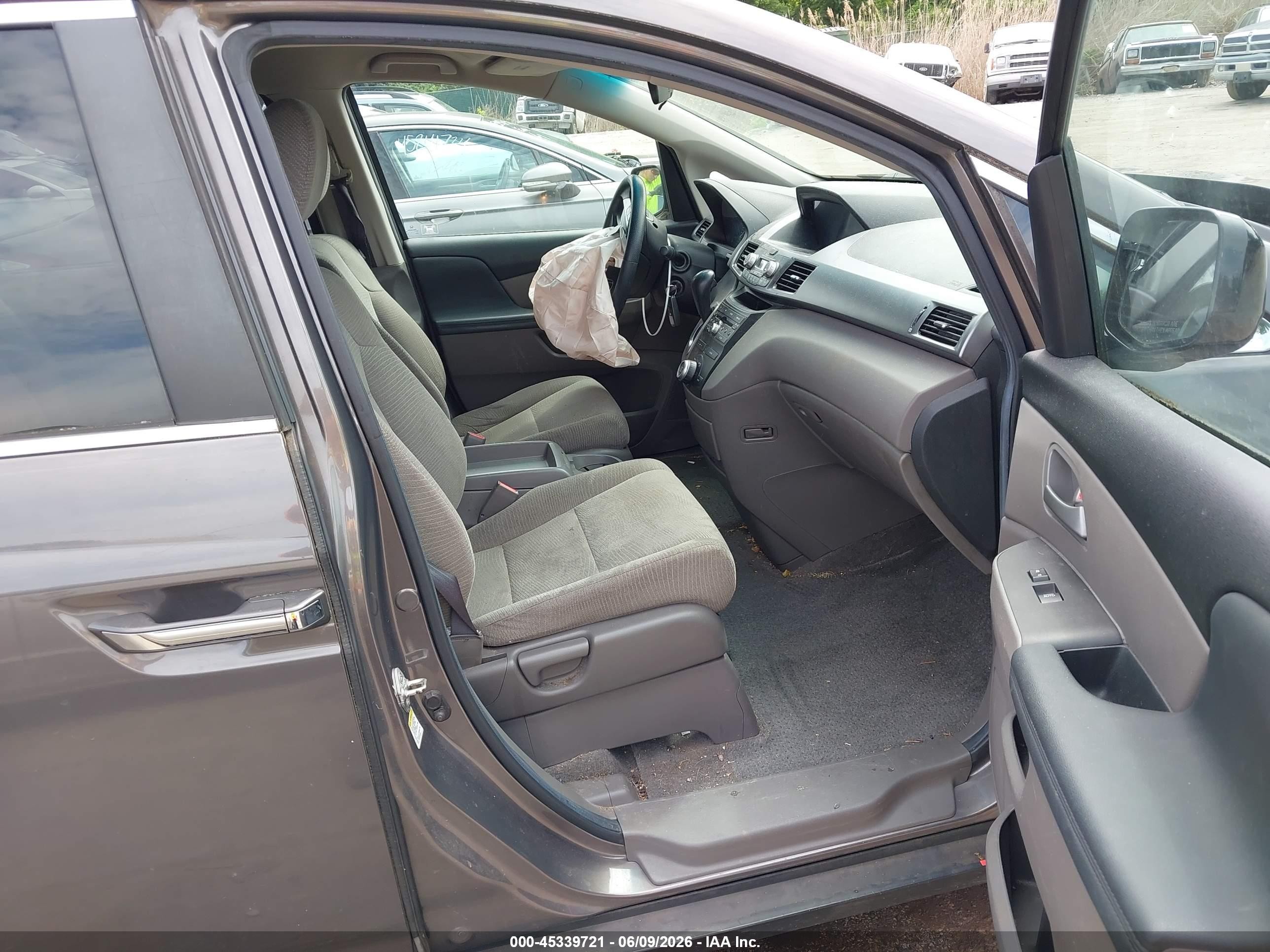 2012 Honda Odyssey Ex Gray vin: 5FNRL5H48CB071181