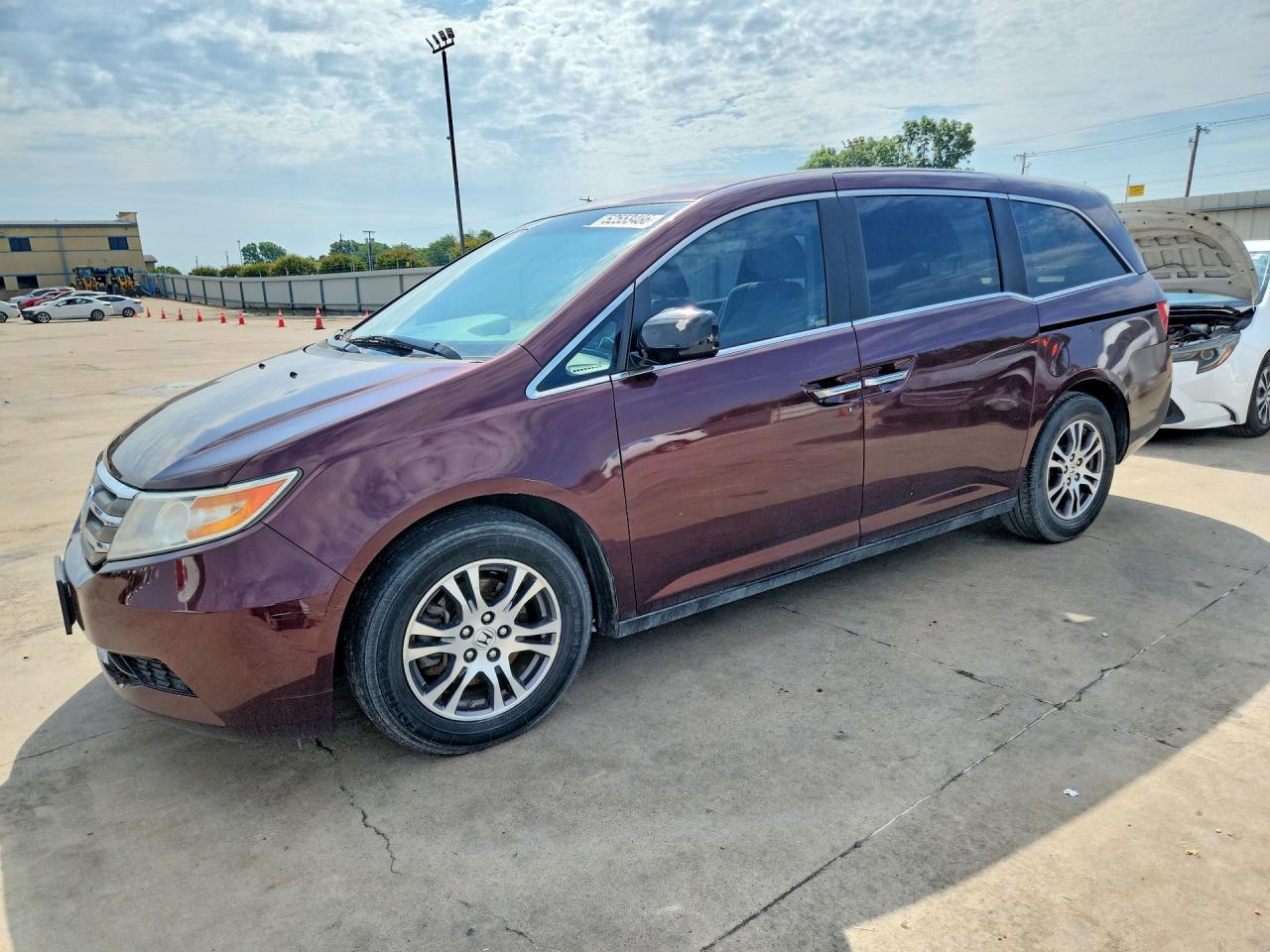 2012 Honda Odyssey Burgundy vin: 5FNRL5H48CB083492