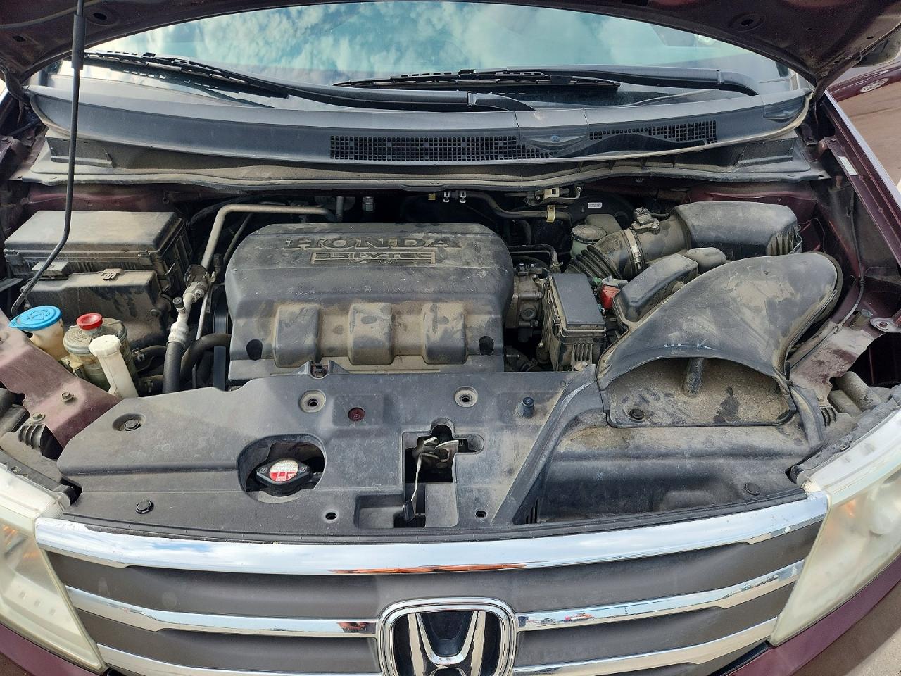 2012 Honda Odyssey Burgundy vin: 5FNRL5H48CB083492