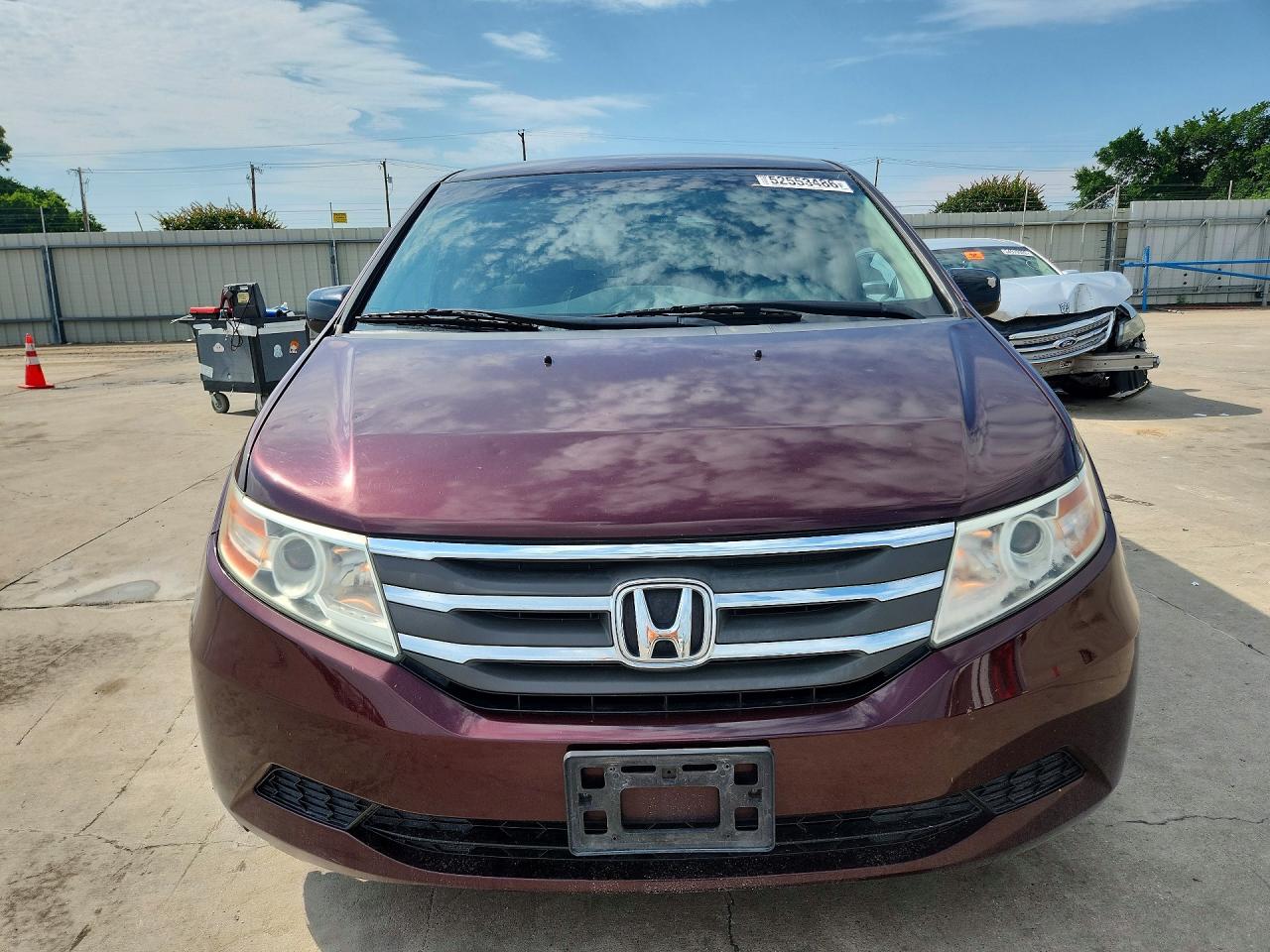 2012 Honda Odyssey Burgundy vin: 5FNRL5H48CB083492
