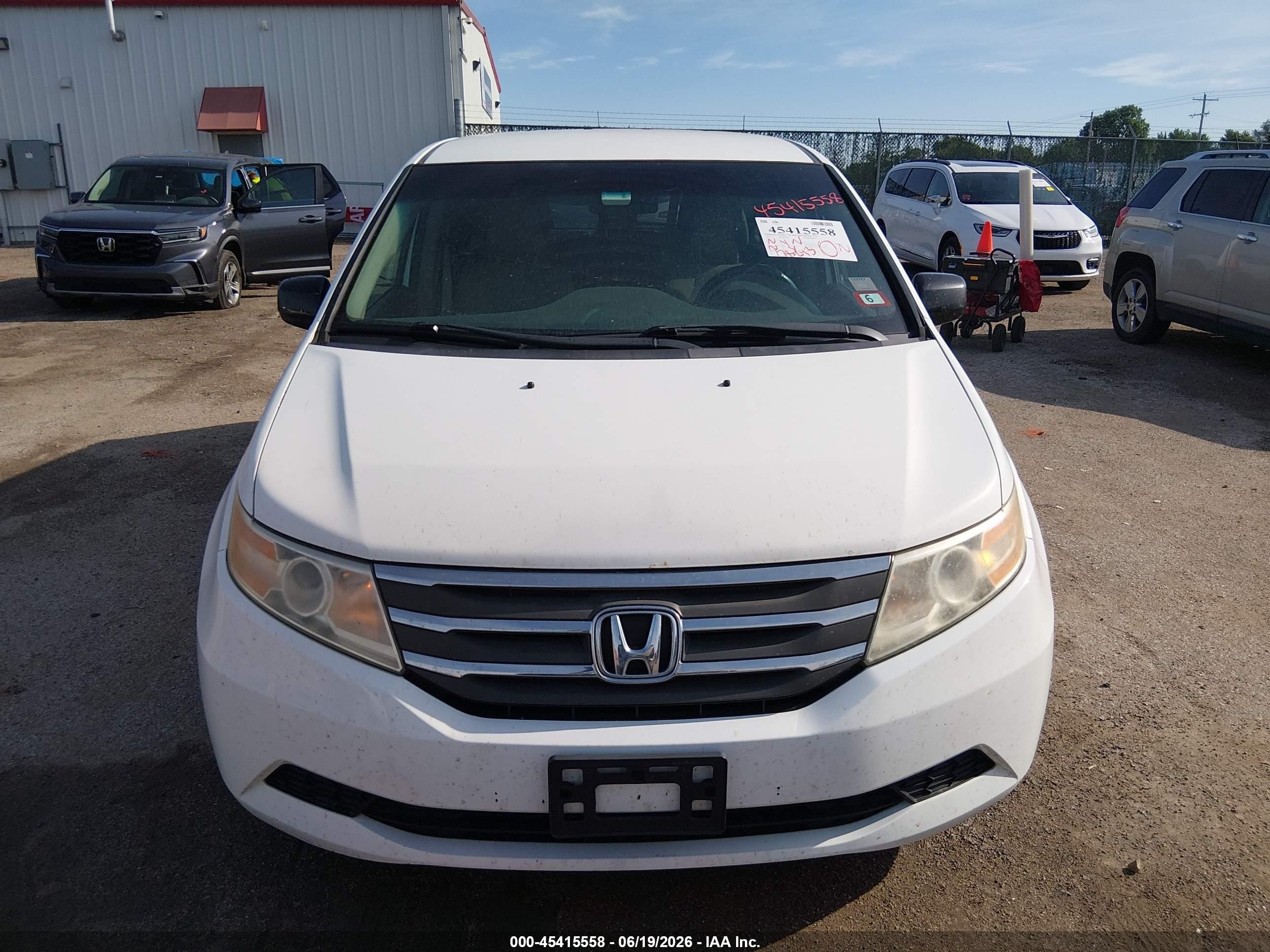 2012 Honda Odyssey Ex White vin: 5FNRL5H48CB103658
