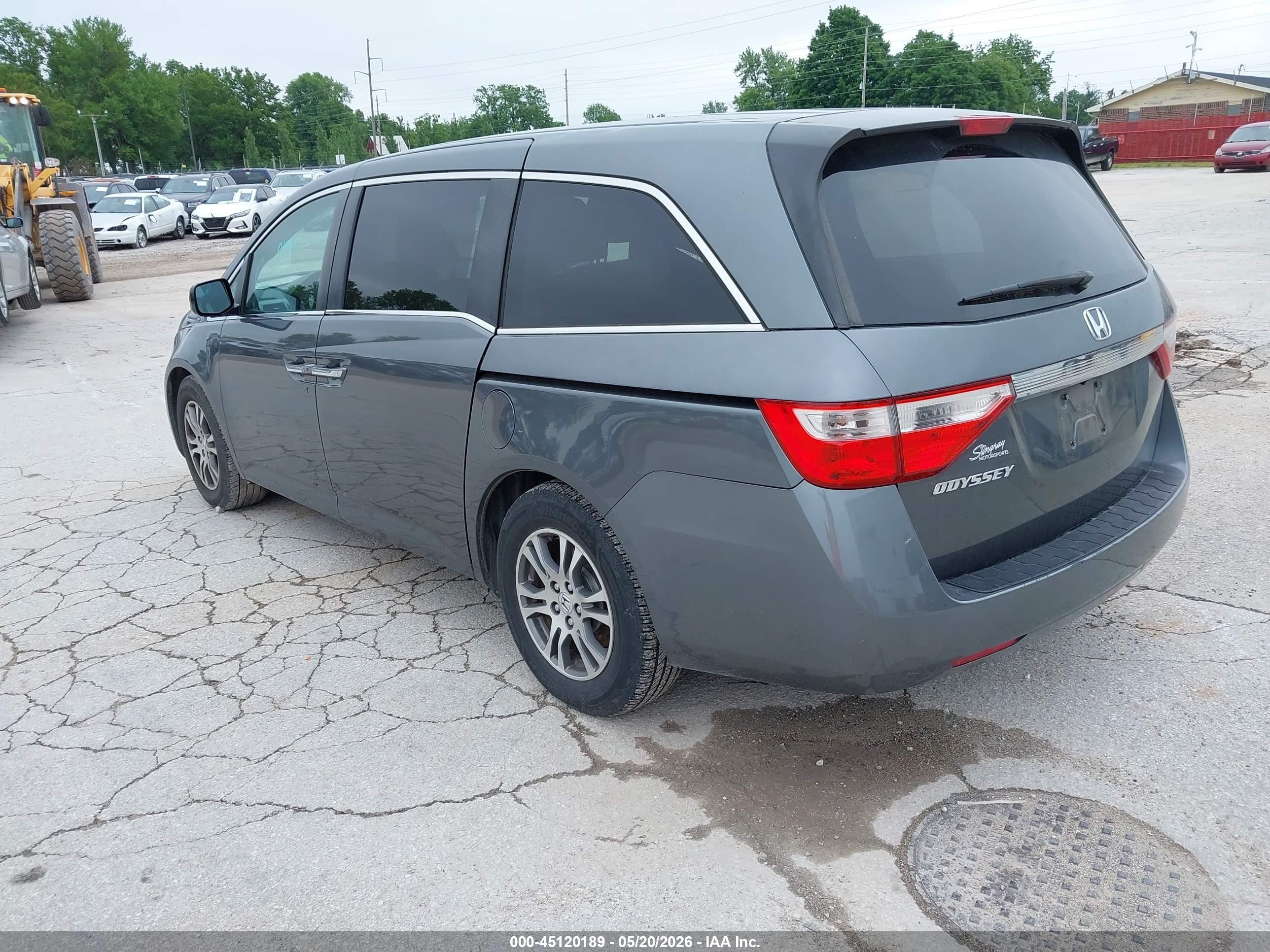 2013 Honda Odyssey Ex Gray vin: 5FNRL5H48DB008762