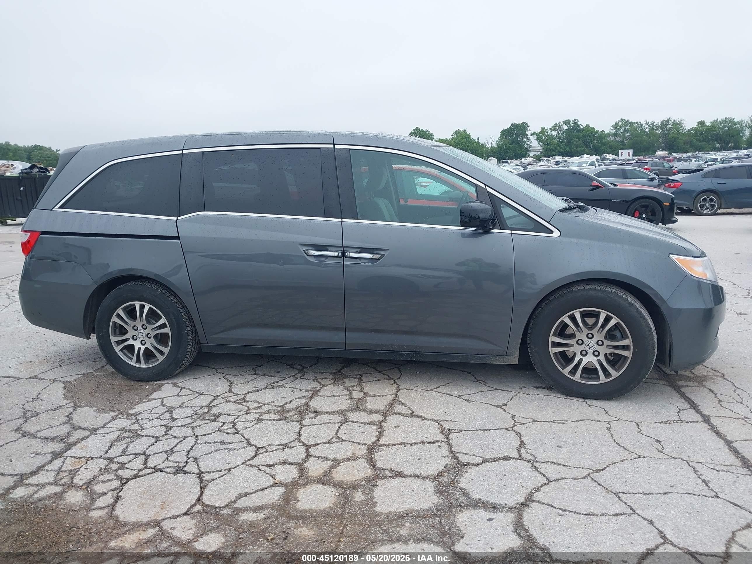 2013 Honda Odyssey Ex Gray vin: 5FNRL5H48DB008762