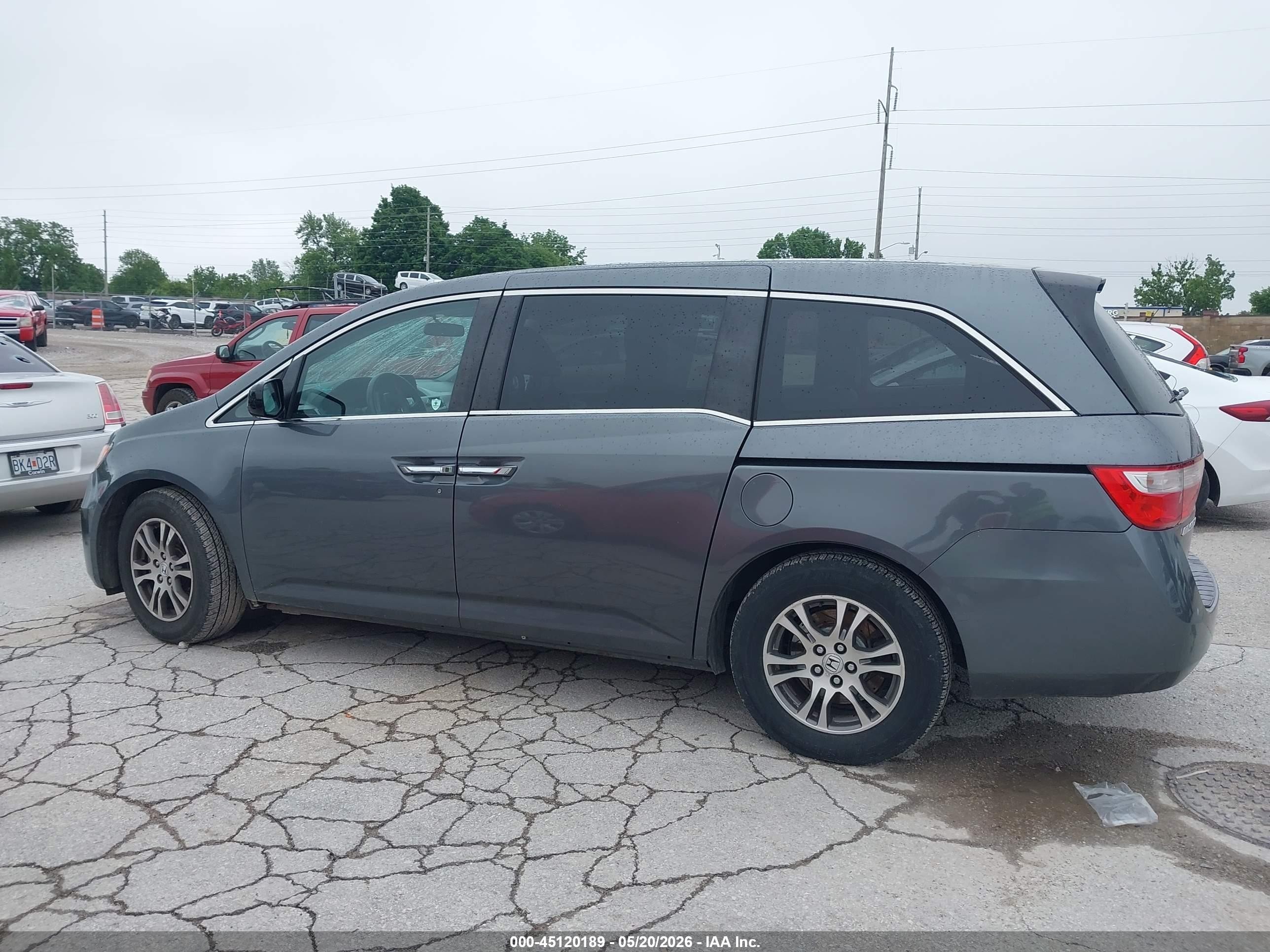 2013 Honda Odyssey Ex Gray vin: 5FNRL5H48DB008762
