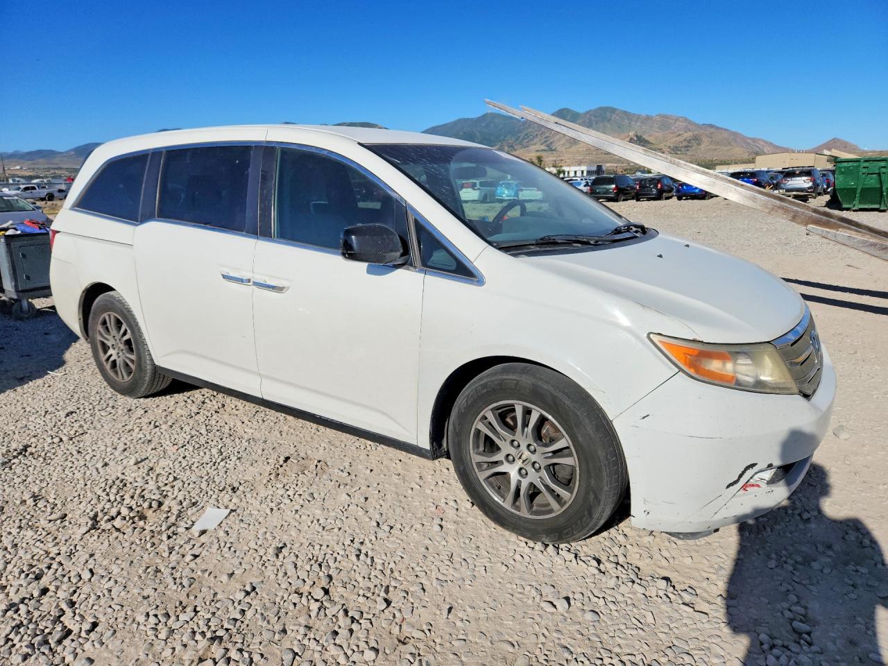2013 Honda Odyssey Ex White vin: 5FNRL5H48DB082196