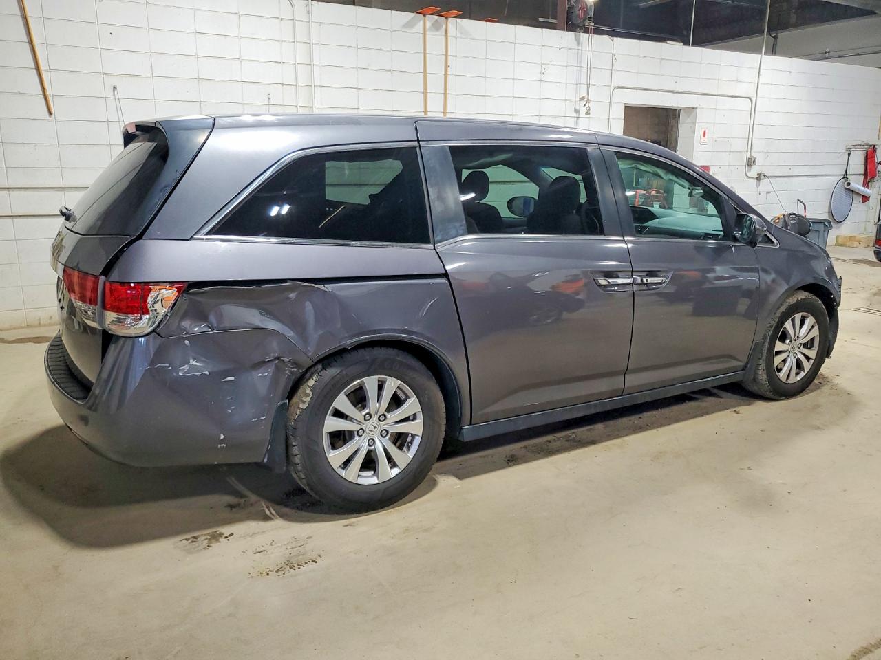2015 Honda Odyssey Ex Gray vin: 5FNRL5H48FB026052