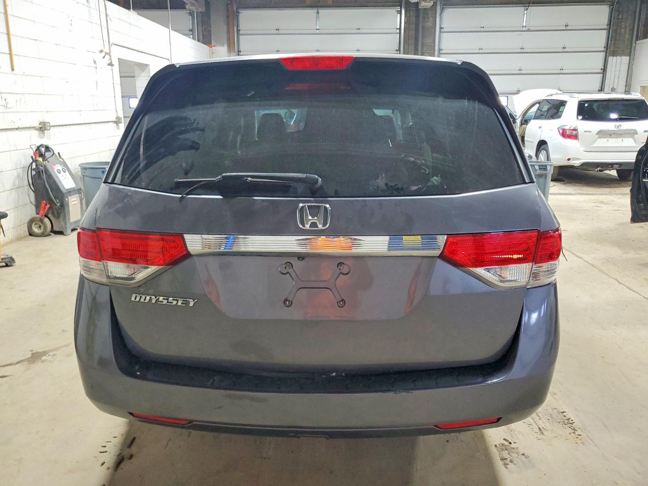 2015 Honda Odyssey Ex Gray vin: 5FNRL5H48FB026052