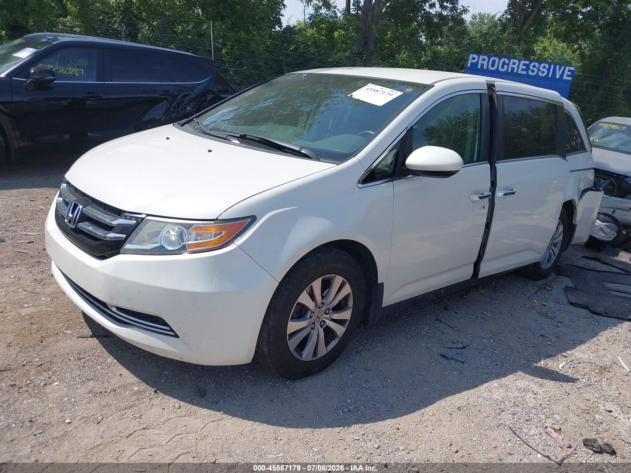 2015 Honda Odyssey Ex White vin: 5FNRL5H48FB033275